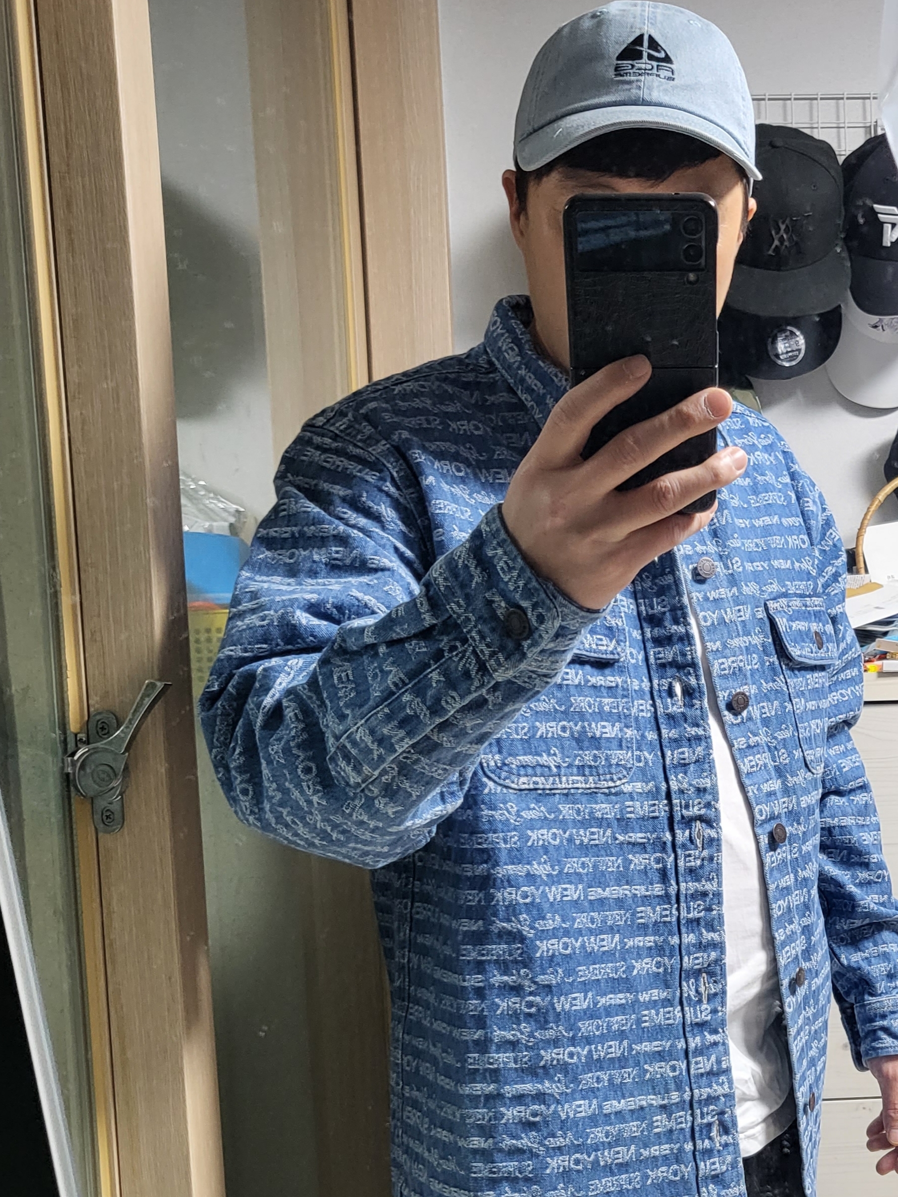 Supreme x Nike ACG Denim 6-Panel Washed Blue - 22FW, Supreme Multi Type Jacquard Denim Shirt Blue - 22FW 착용 스타일