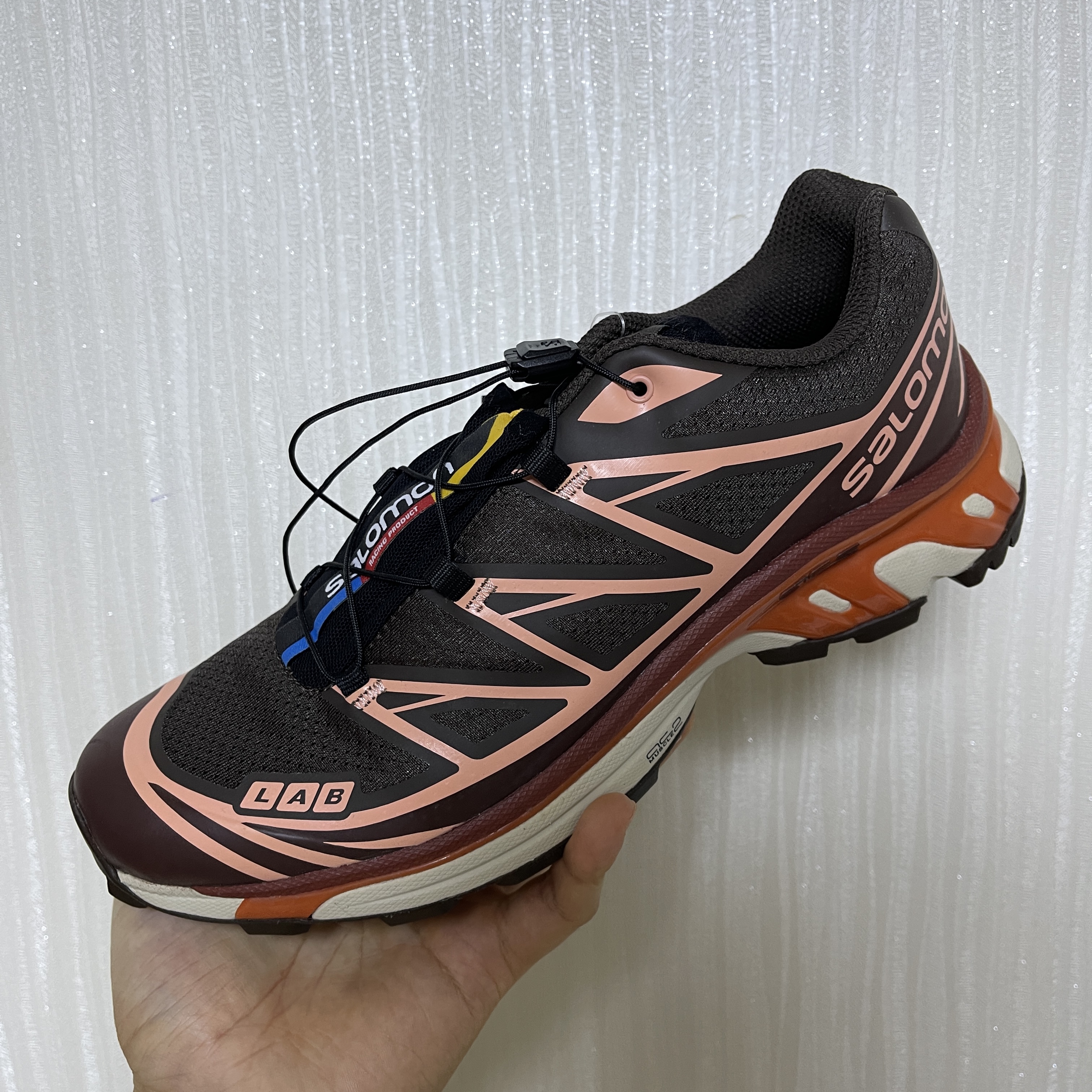 Salomon XT-6 Delicioso Chocolate Fondant 착용 스타일