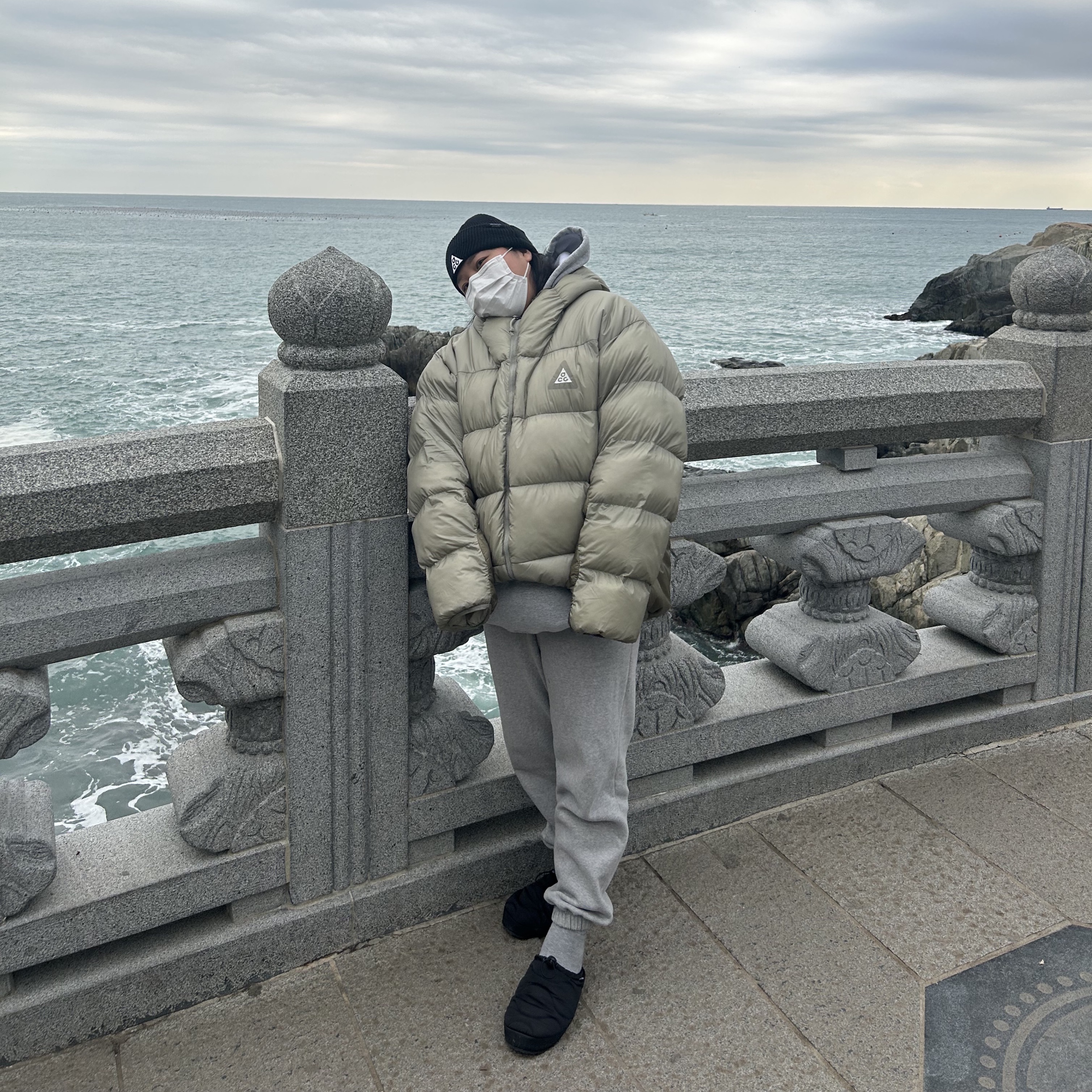 Nike ACG Beanie 3In1 Black White, Nike ACG Therma-Fit ADV Lunar Lake Puffer Jacket Light Army - US/EU 착용 스타일