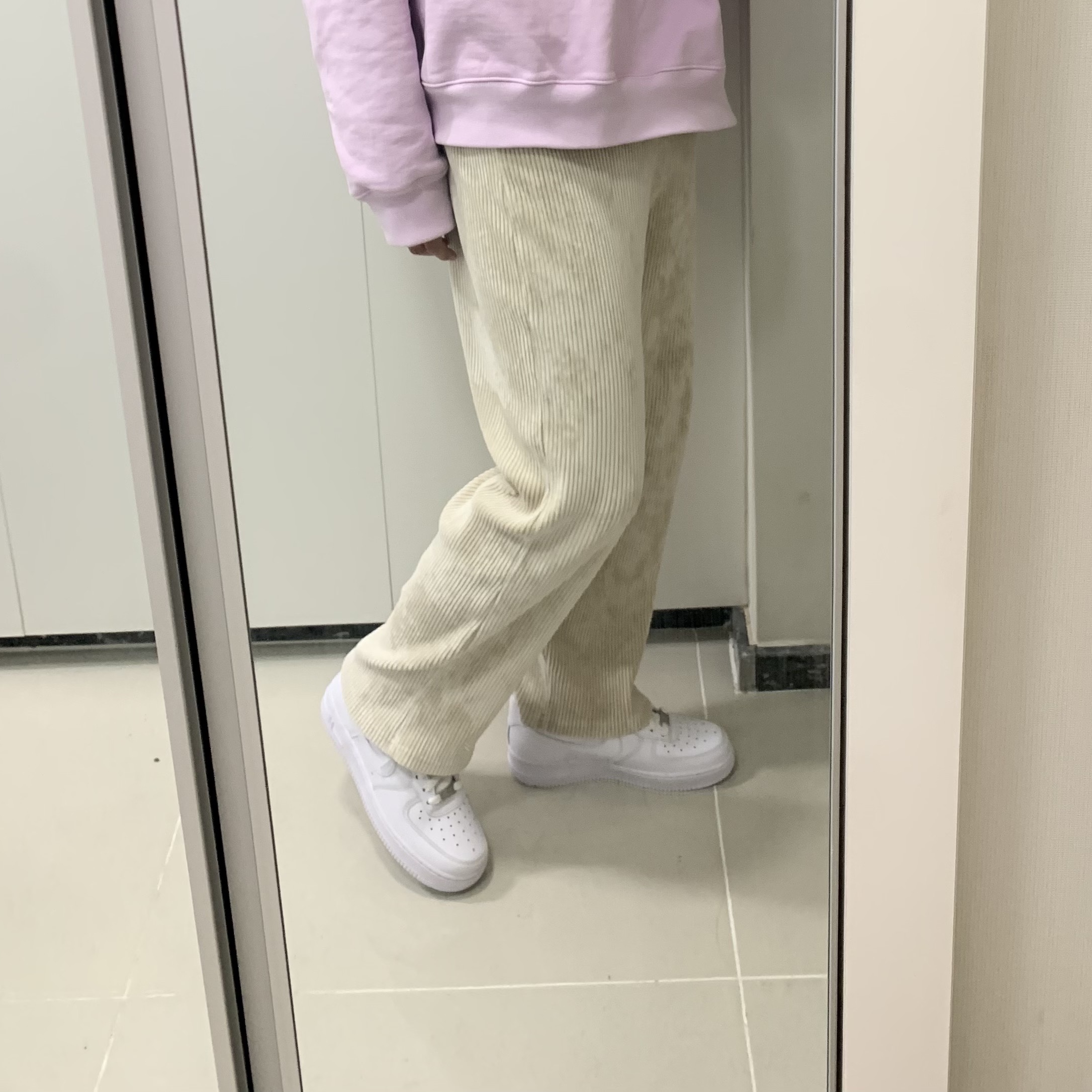 (W) Nike Air Force 1 '07 Low White 착용 스타일