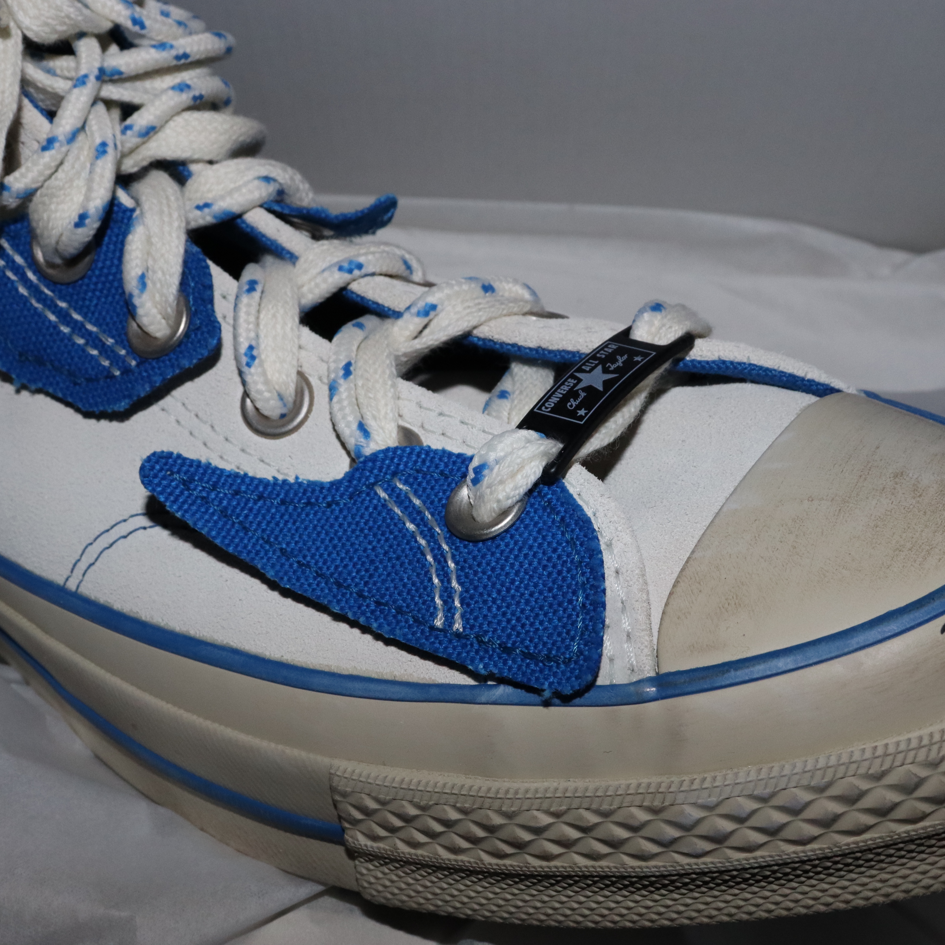 Converse x Ader Error Chuck 70 High White 착용 스타일 - 1