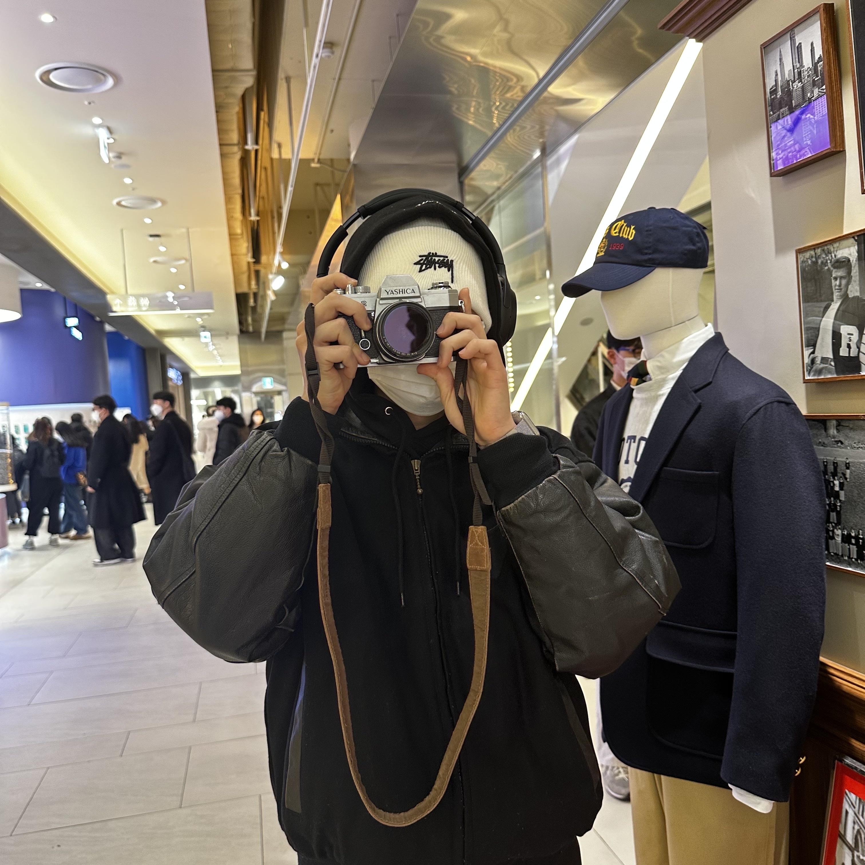 Nike x Stussy NRG Cuffed Beanie Summit White 착용 스타일