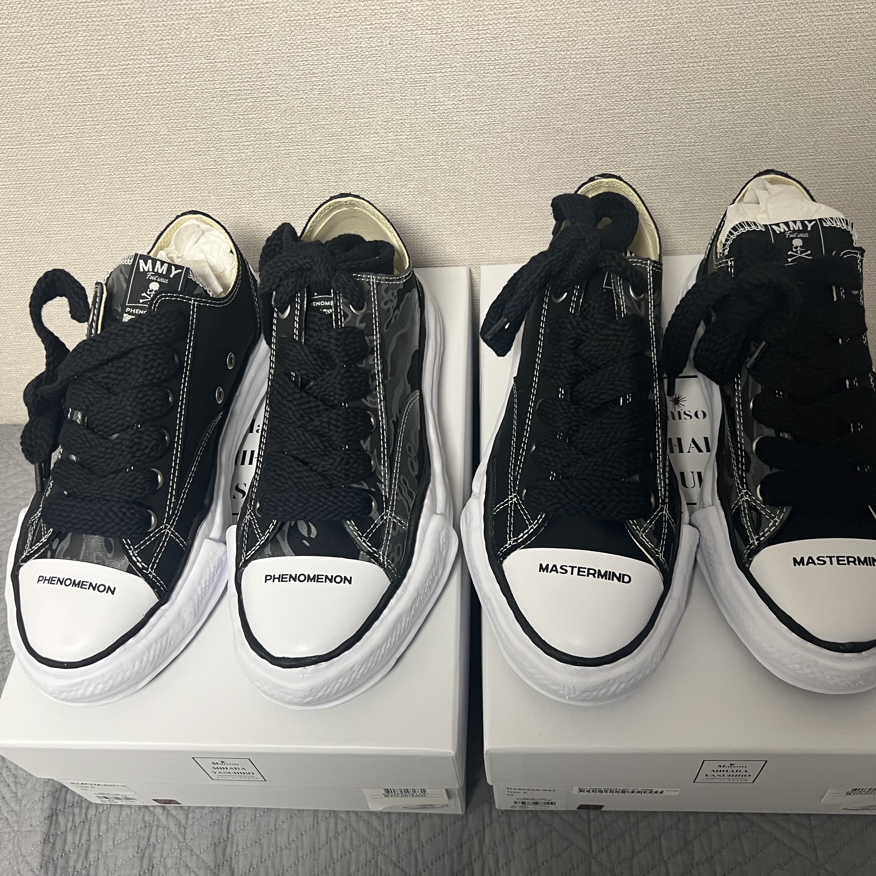 Maison Mihara Yasuhiro x Mastermind x Phenomenon Peterson OG Sole Canvas Low-top Sneakers Black Type A, Maison Mihara Yasuhiro x Mastermind x Phenomenon Peterson OG Sole Canvas Low-top Sneakers Black Type B 착용 스타일 - 2