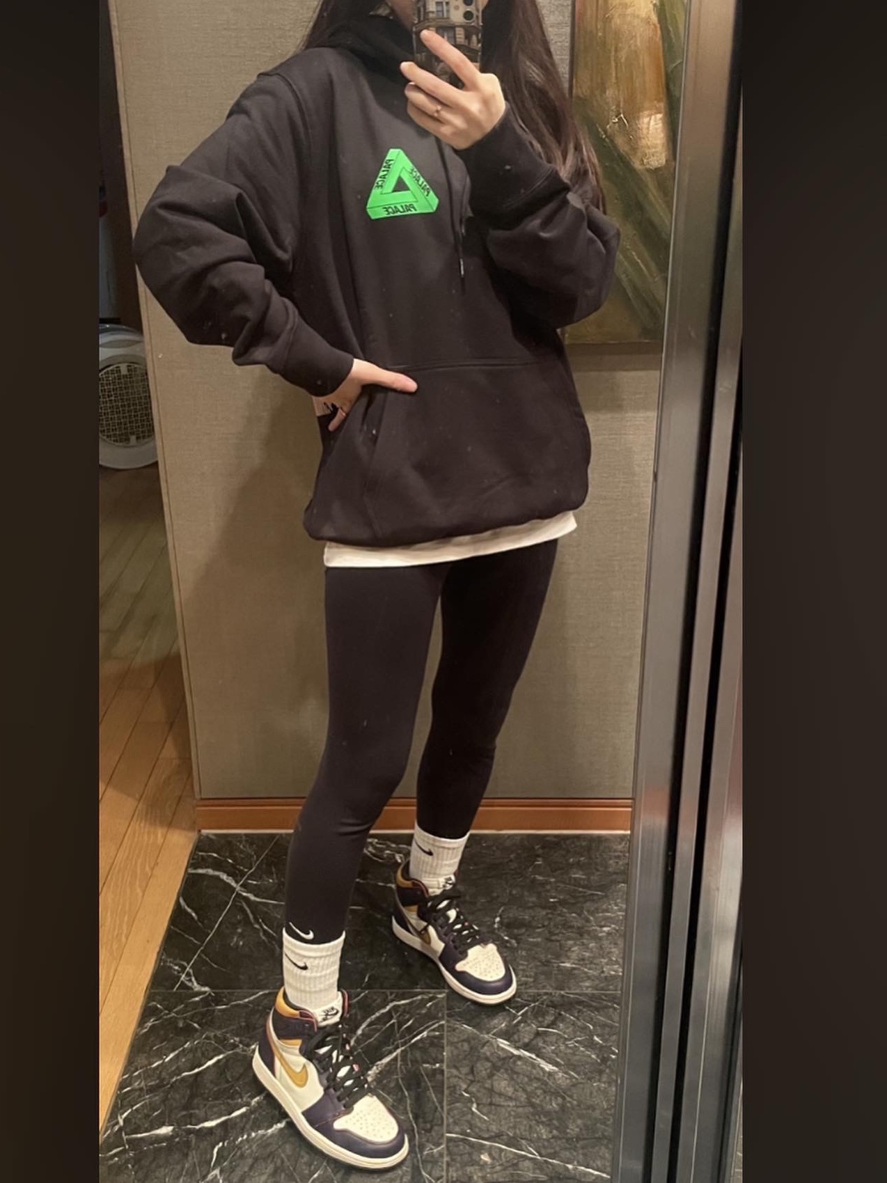 Palace Tri-Lenticular Hood Black - 22FW, Jordan 1 Retro High OG Defiant SB LA to Chicago 착용 스타일 - 1
