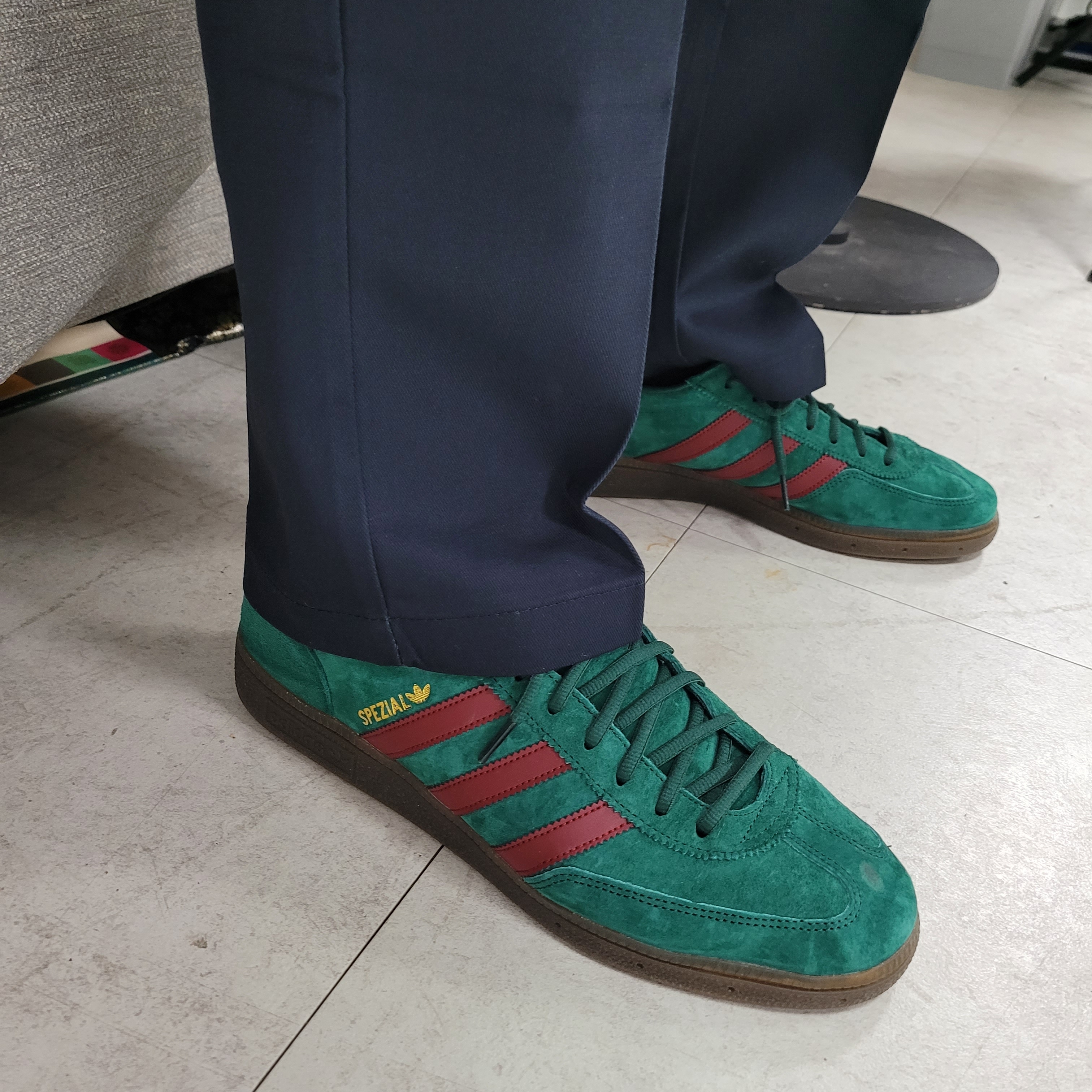 Adidas Spezial Handball Collegiate Green 착용 스타일 - 1