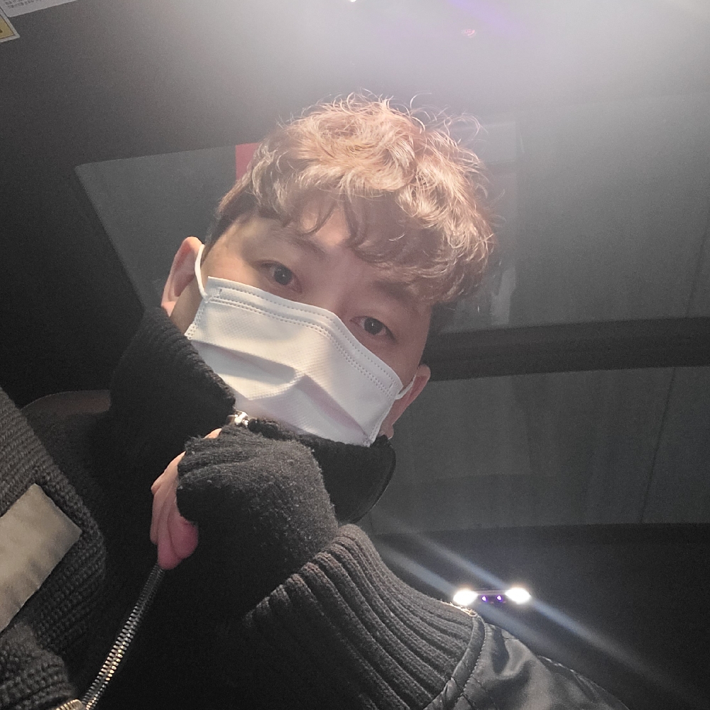 KREAM 프로필 이미지