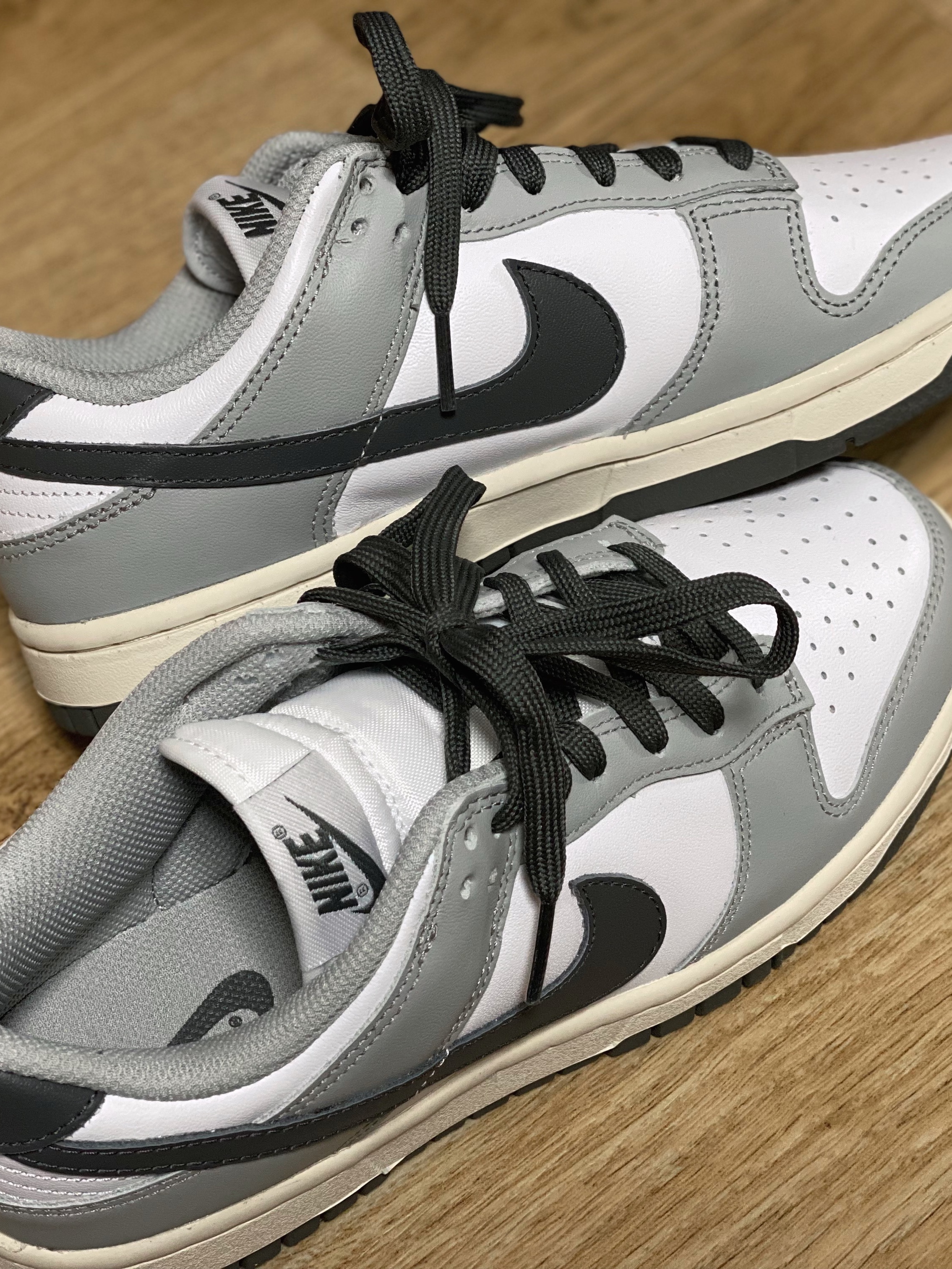 (W) Nike Dunk Low Light Smoke Grey 착용 스타일 - 3