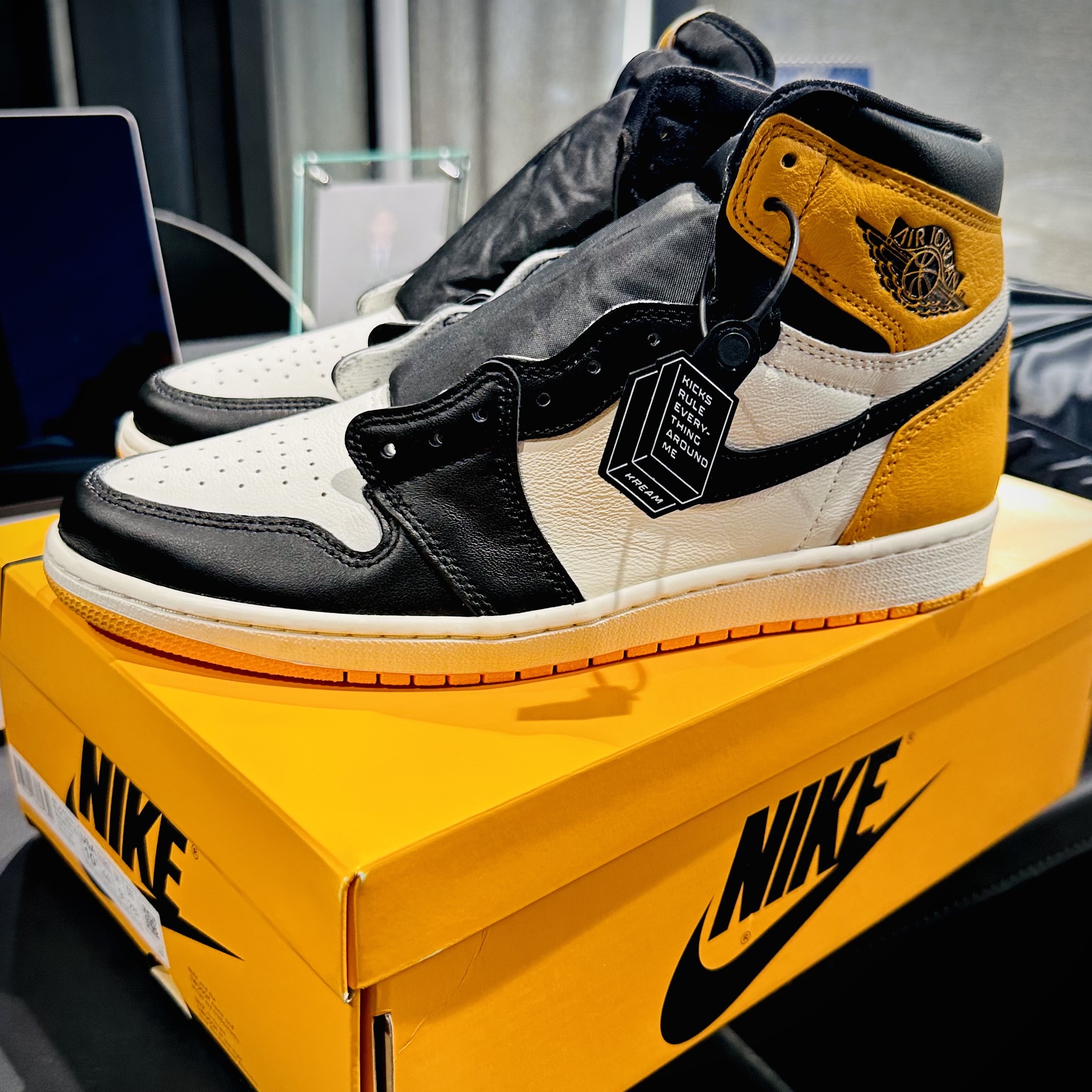 Jordan 1 Retro High OG Taxi 착용 스타일 - 1