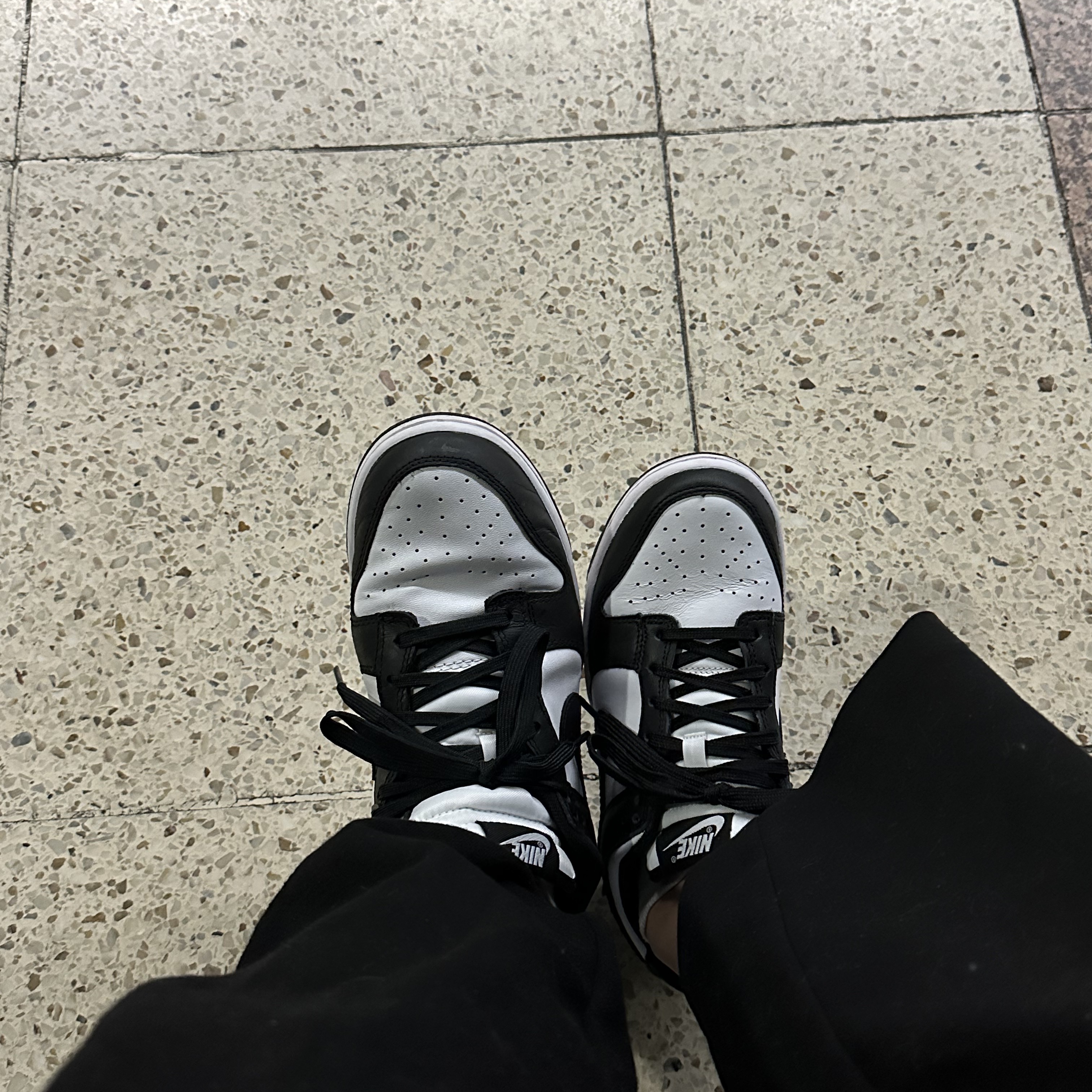 Nike Dunk Low Retro Black 착용 스타일