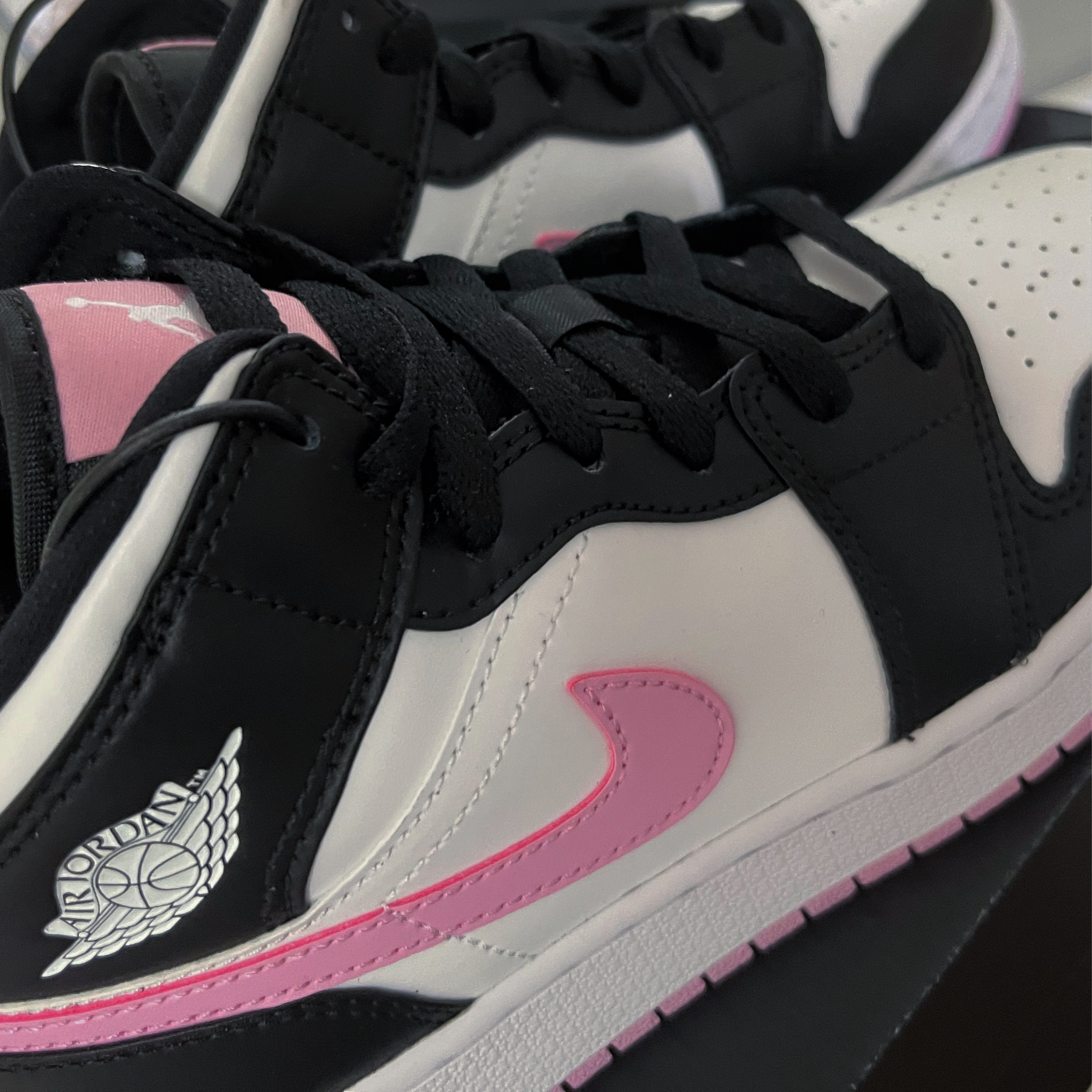 (GS) Jordan 1 Mid Light Arctic Pink 착용 스타일