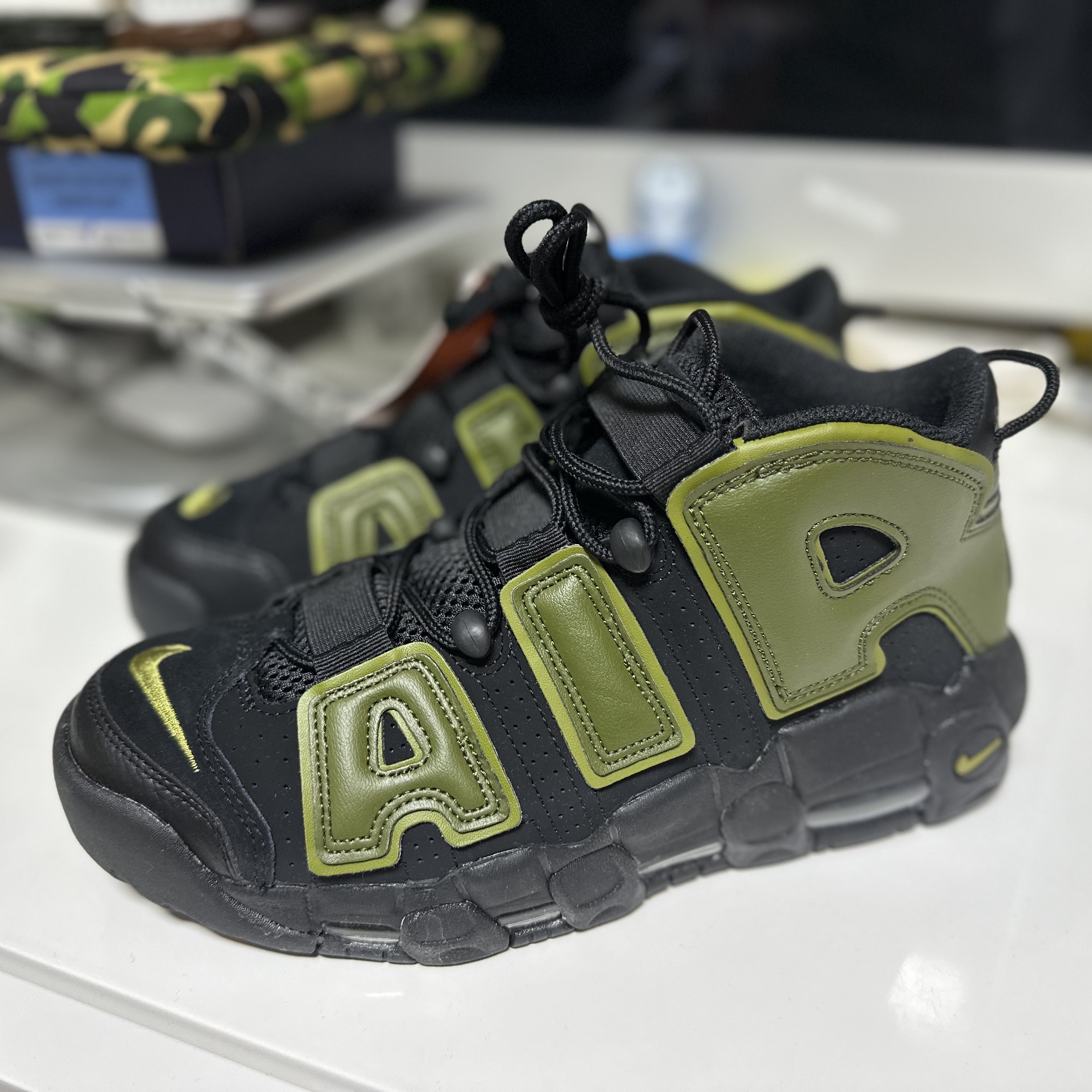 Nike Air More Uptempo 96 Rough Green 착용 스타일
