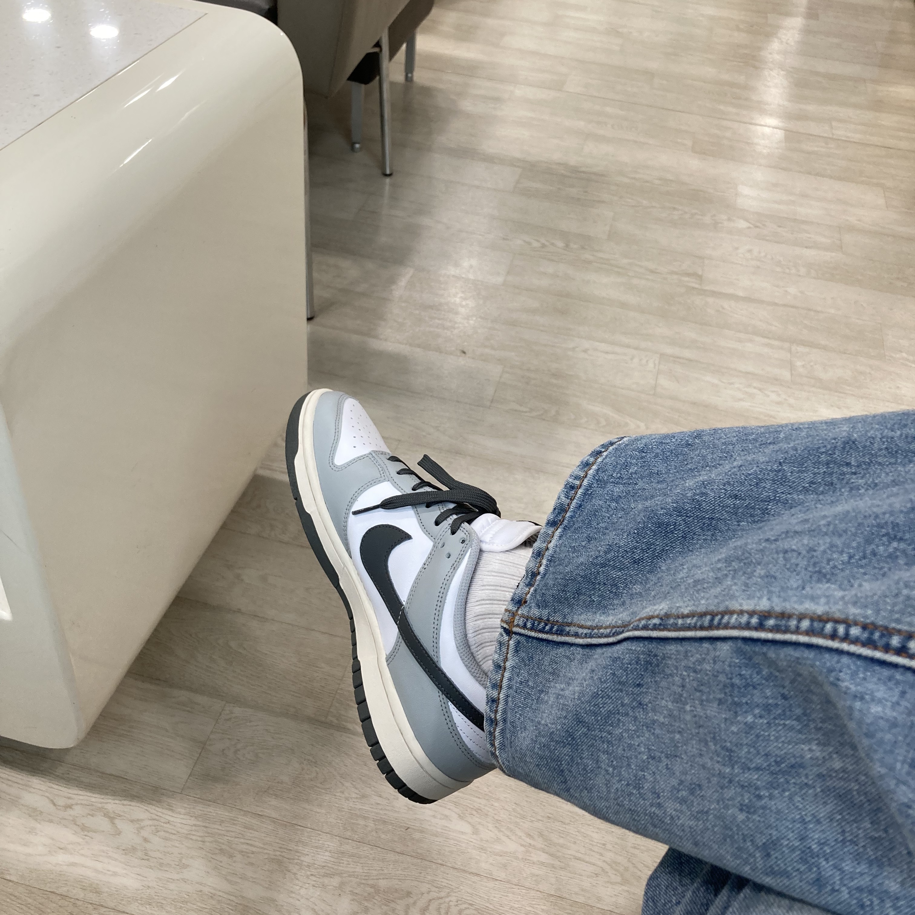 (W) Nike Dunk Low Light Smoke Grey 착용 스타일