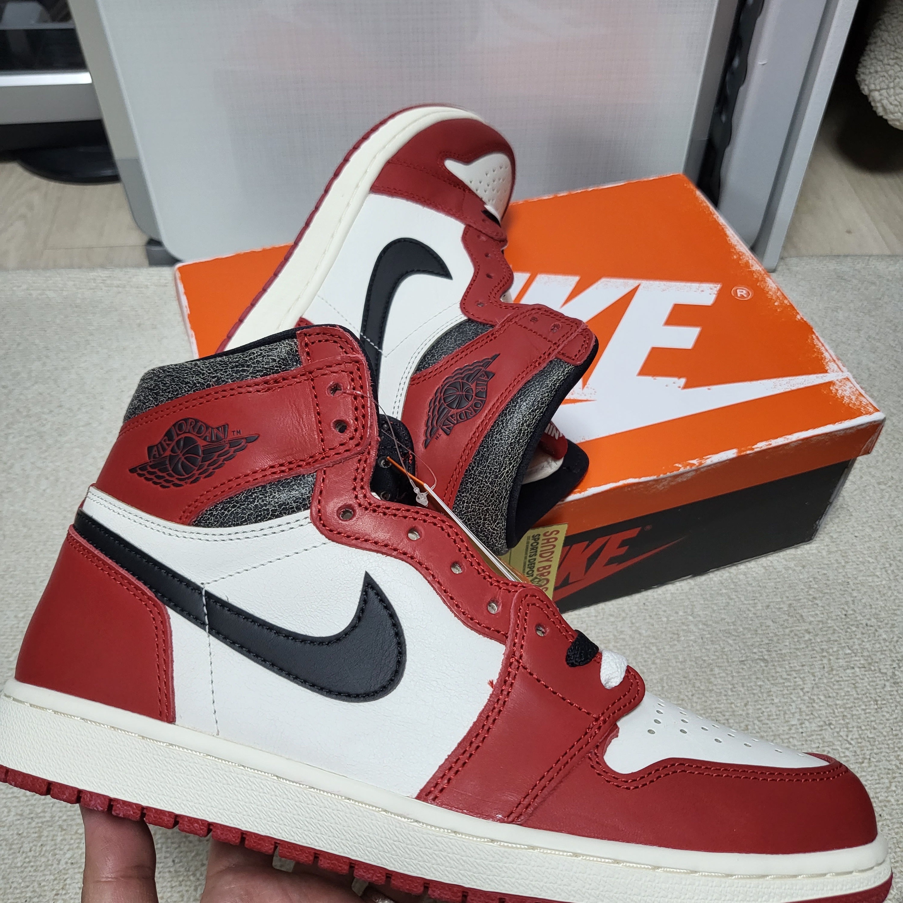 Jordan 1 Retro High OG Chicago 2022 착용 스타일 - 4