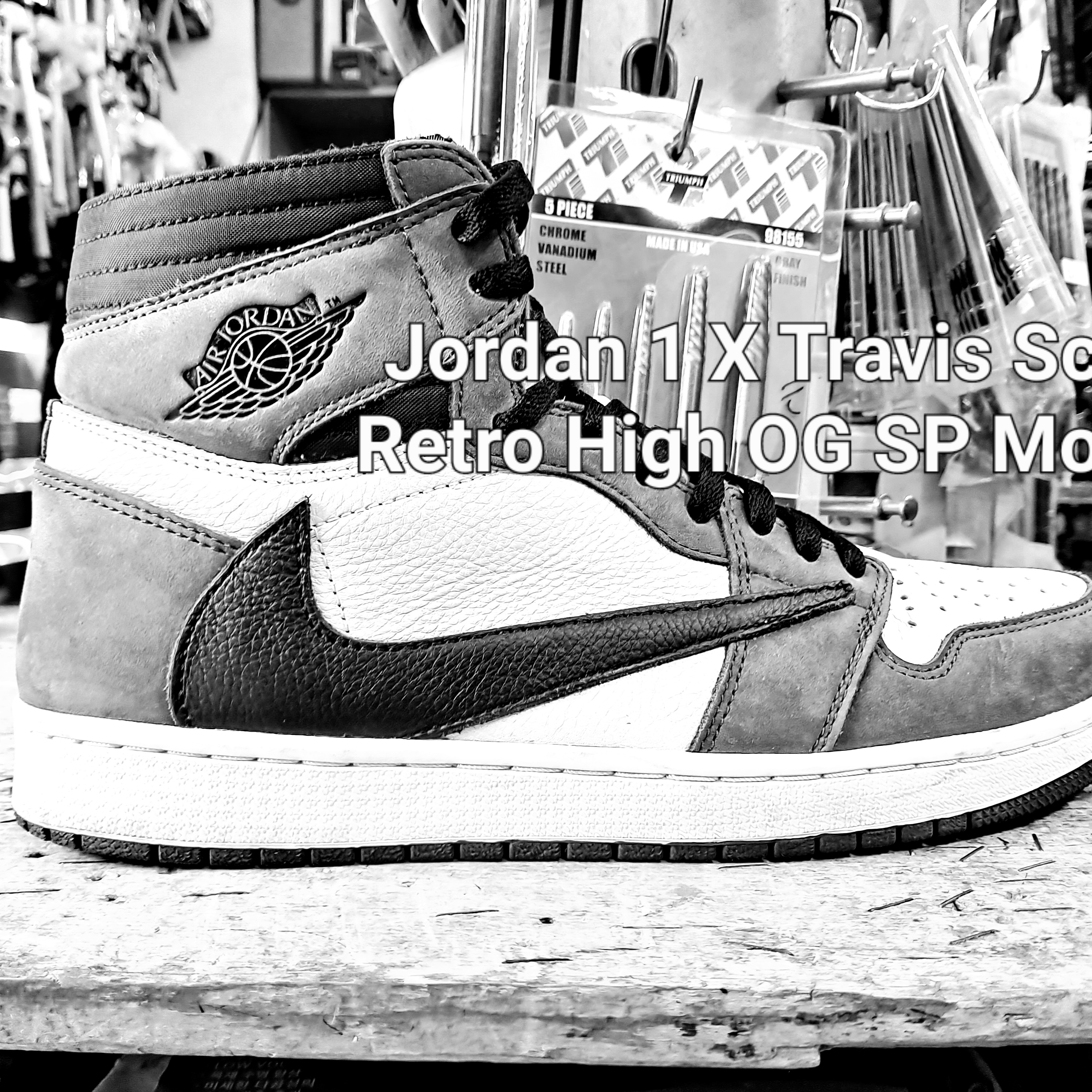 Jordan 1 x Travis Scott Retro High OG SP Mocha 착용 스타일