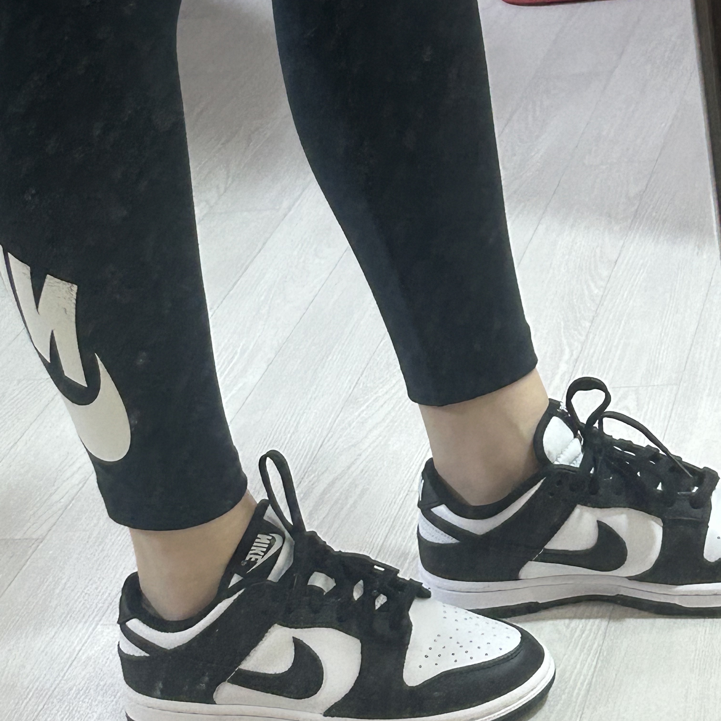 (W) Nike Dunk Low Black 착용 스타일
