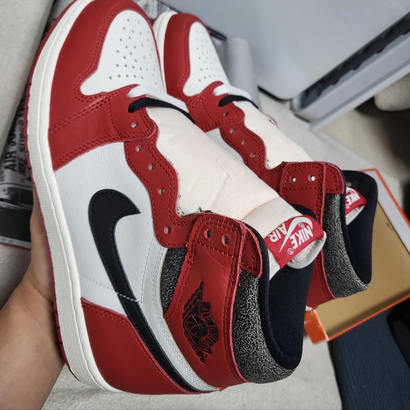 Jordan 1 Retro High OG Chicago 2022 착용 스타일 - 3