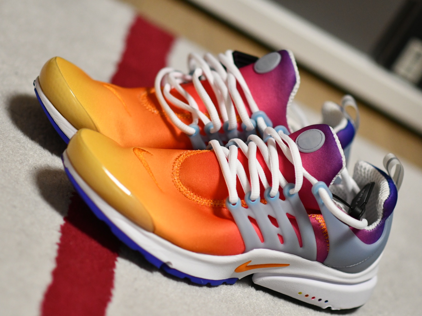 Nike Air Presto Crimson Siren Red 착용 스타일