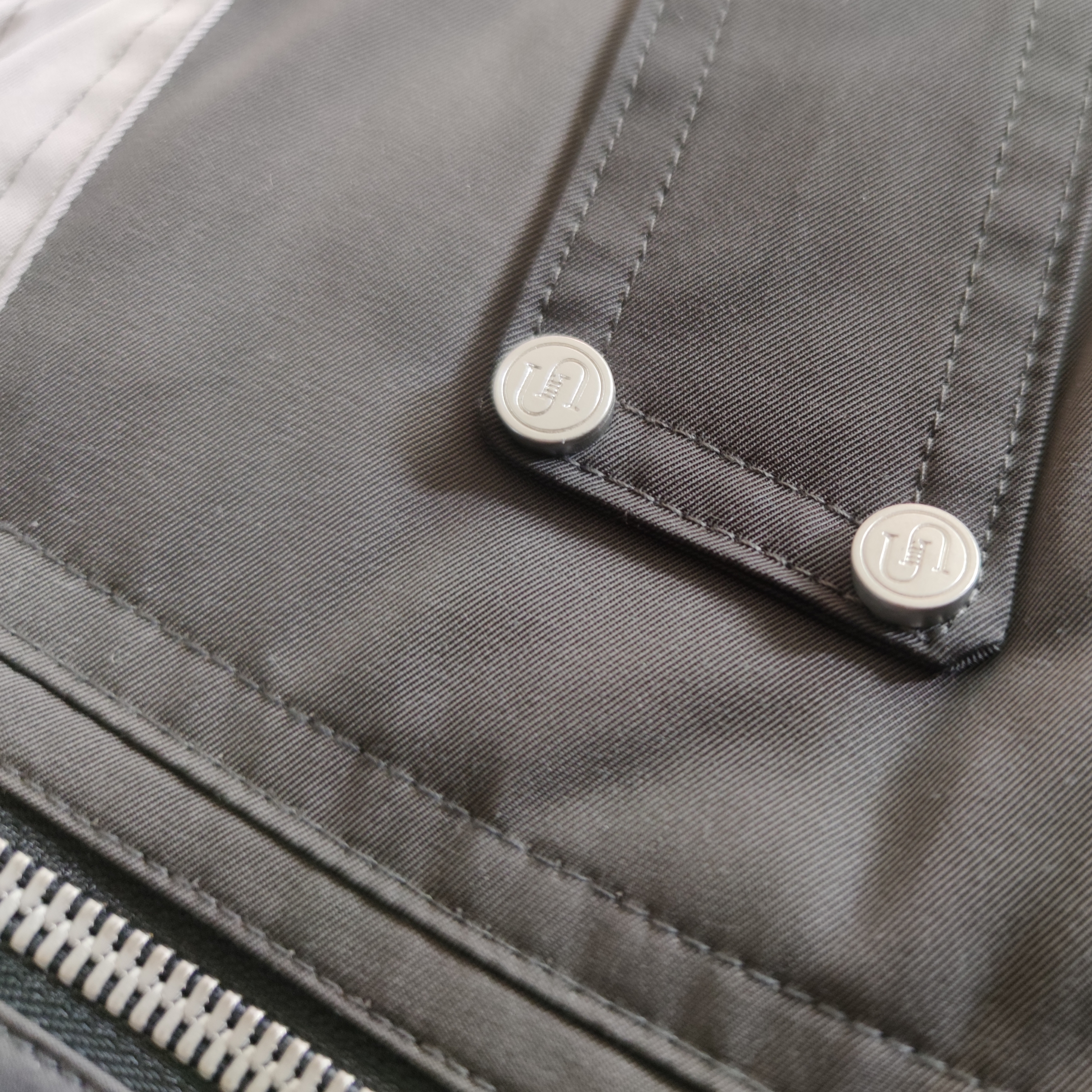 Undermycar Wani Kame Multi Block Pocket Turtle Bomber Driftwood - 22FW, Undermycar Marshall Chest Pocket Balaclava Zip-Up Chimera - 22SS 착용 스타일 - 4