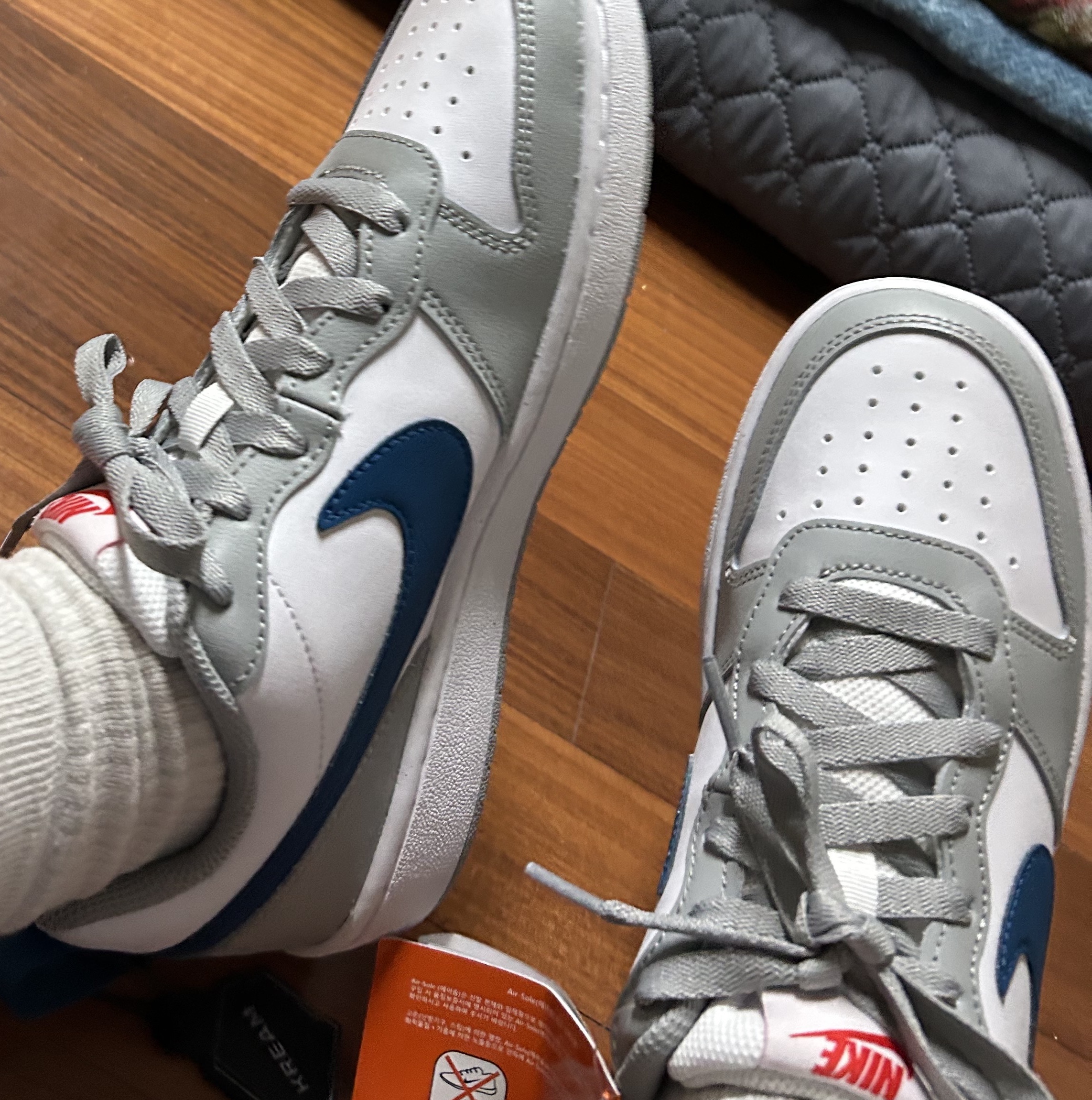 (GS) Nike Court Borough Low 2 Light Smoke Grey 착용 스타일