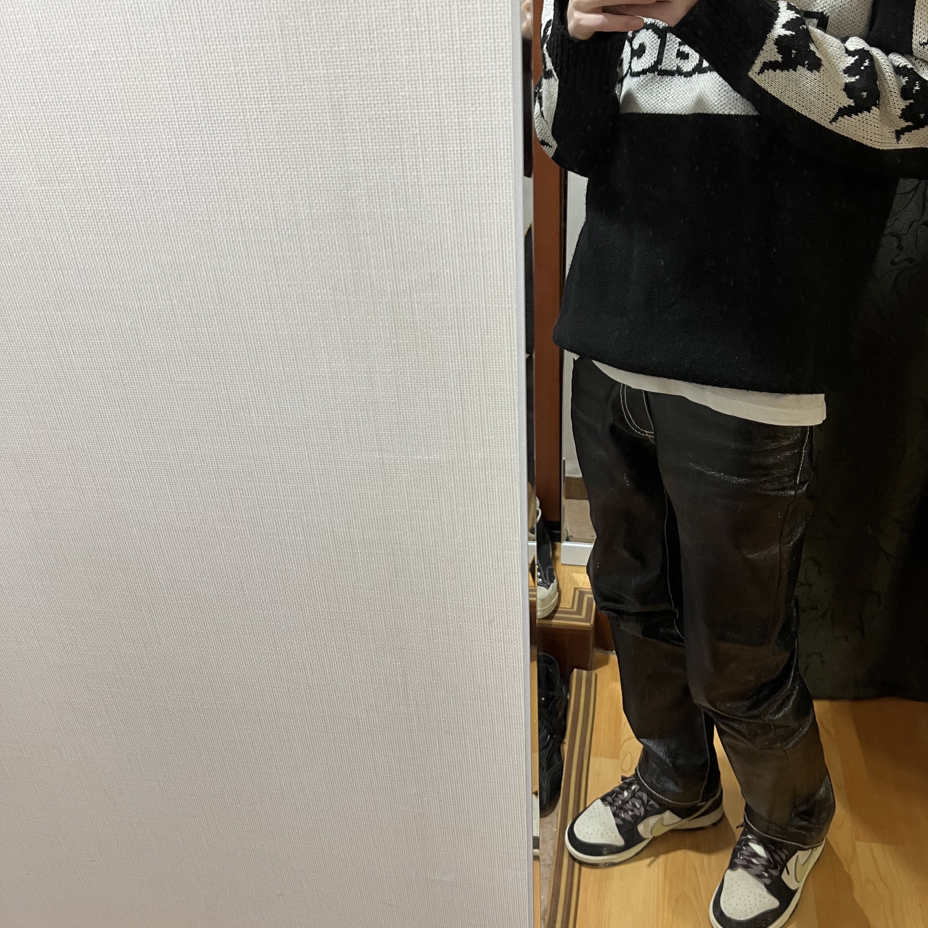 (W) Nike Dunk Low LX Black Suede, Palace x Kappa Knit Black - 21FW 착용 스타일 - 2