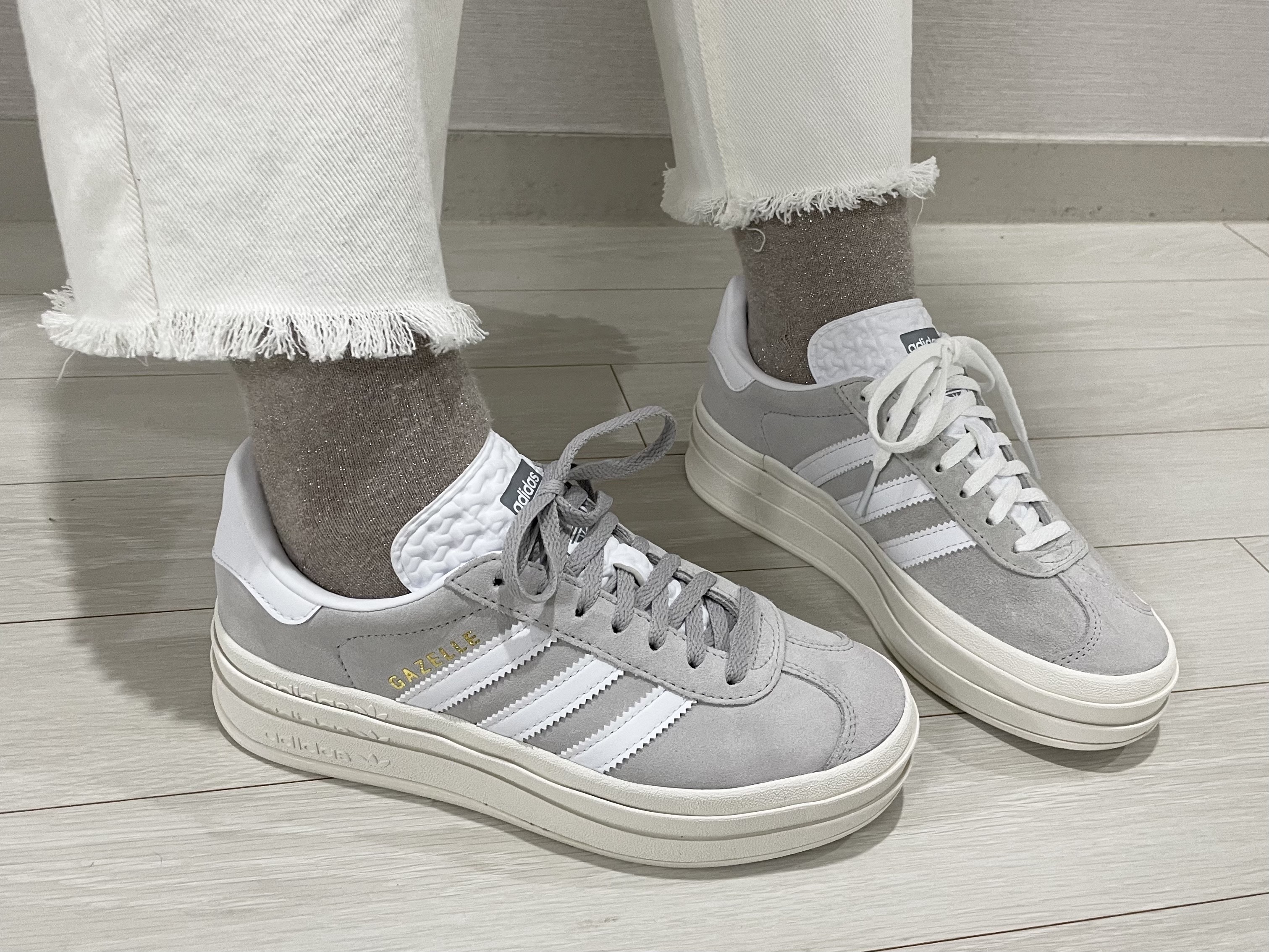 (W) Adidas Gazelle Bold Grey Cloud White 착용 스타일 - 1