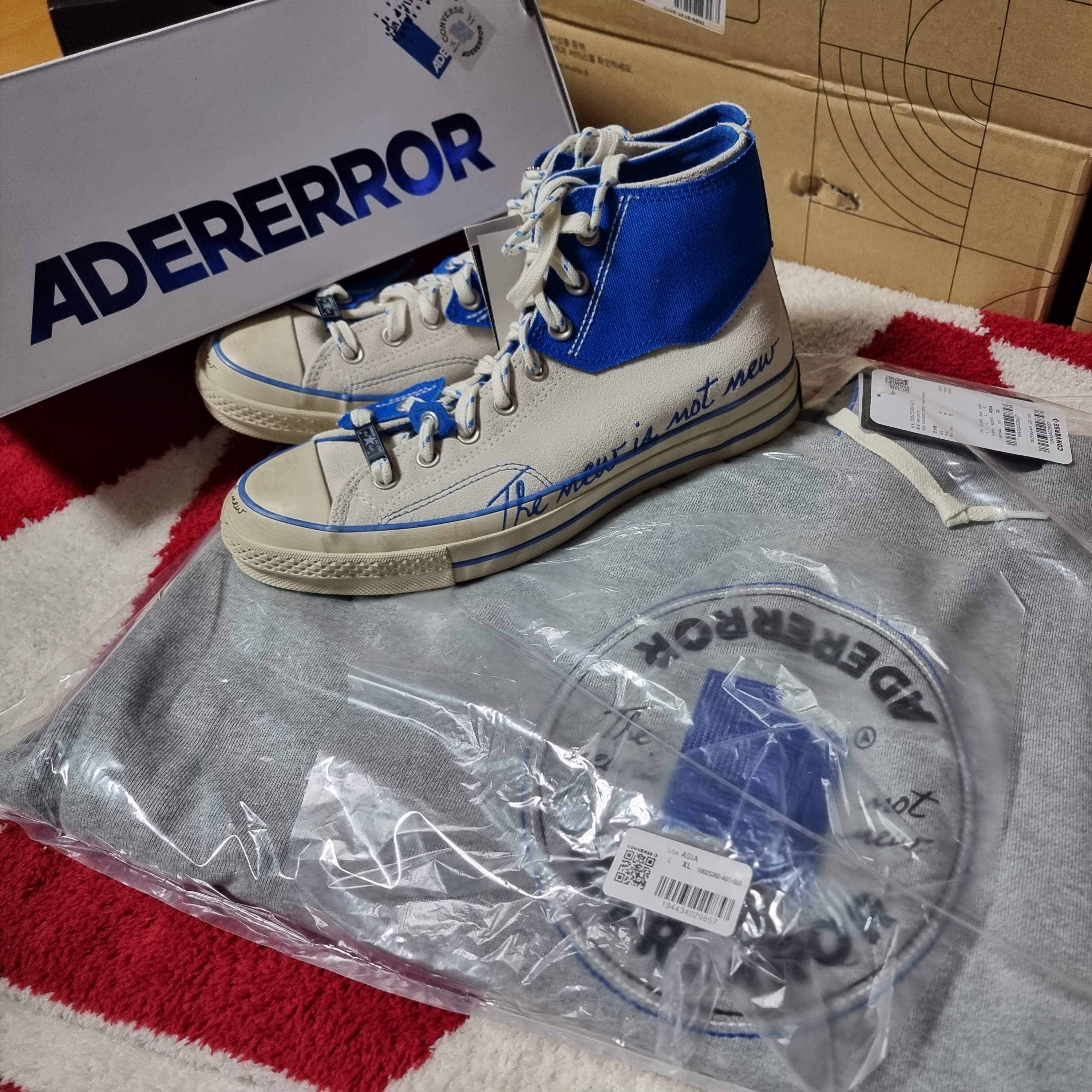 Converse x Ader Error Chuck 70 High White, Converse x Ader Error Shapes Pullover Hoodie Vintage Grey Heather 착용 스타일 - 1