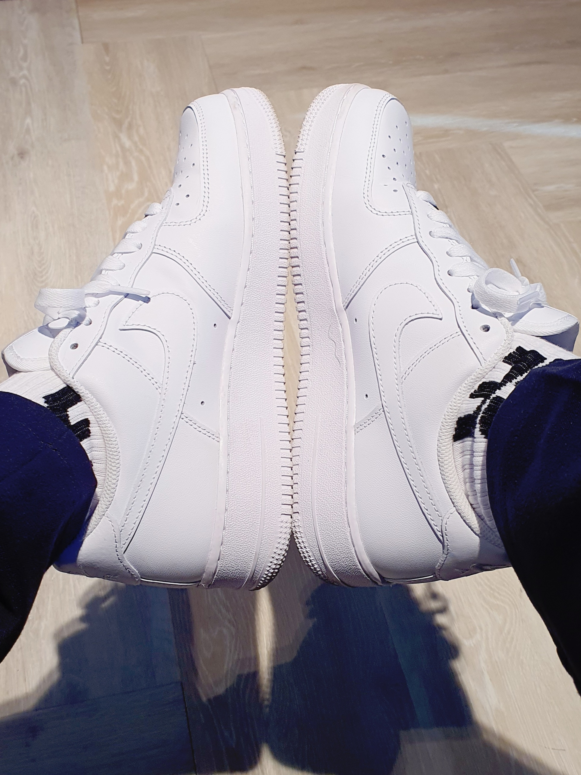 Nike Air Force 1 '07 Low White 착용 스타일 - 1