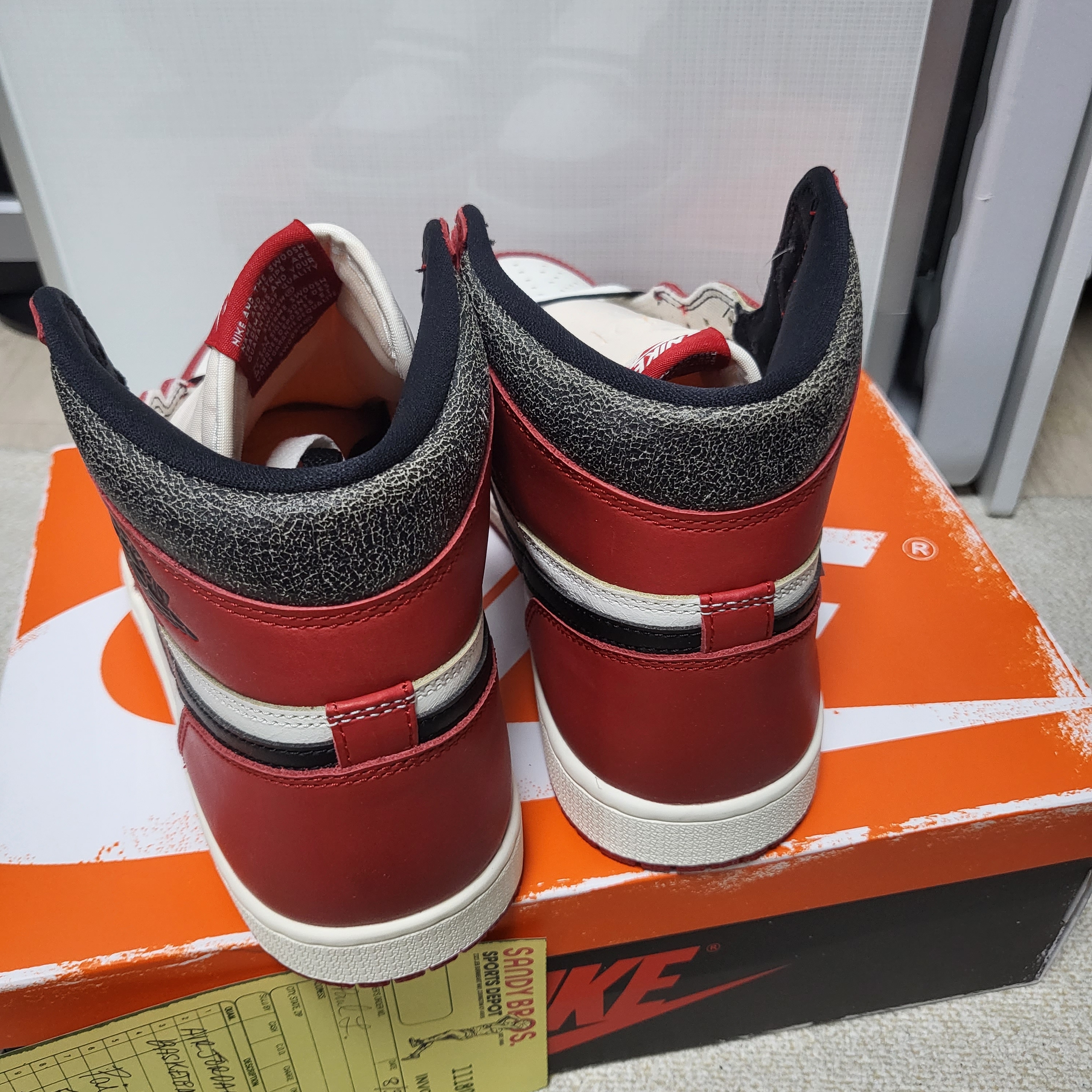Jordan 1 Retro High OG Chicago 2022 착용 스타일 - 5