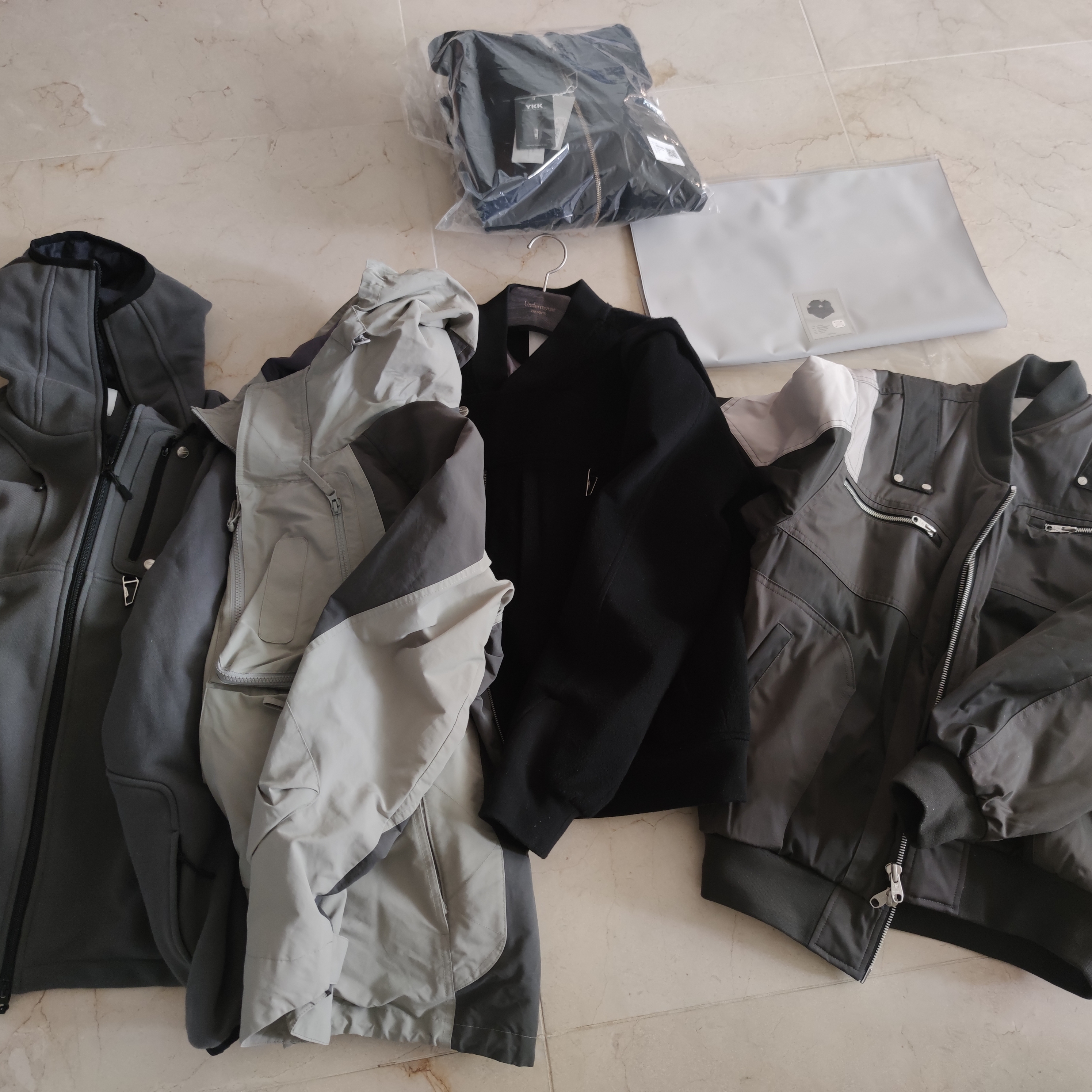 Undermycar Wani Kame Multi Block Pocket Turtle Bomber Driftwood - 22FW, Undermycar Marshall Chest Pocket Balaclava Zip-Up Chimera - 22SS 착용 스타일 - 5