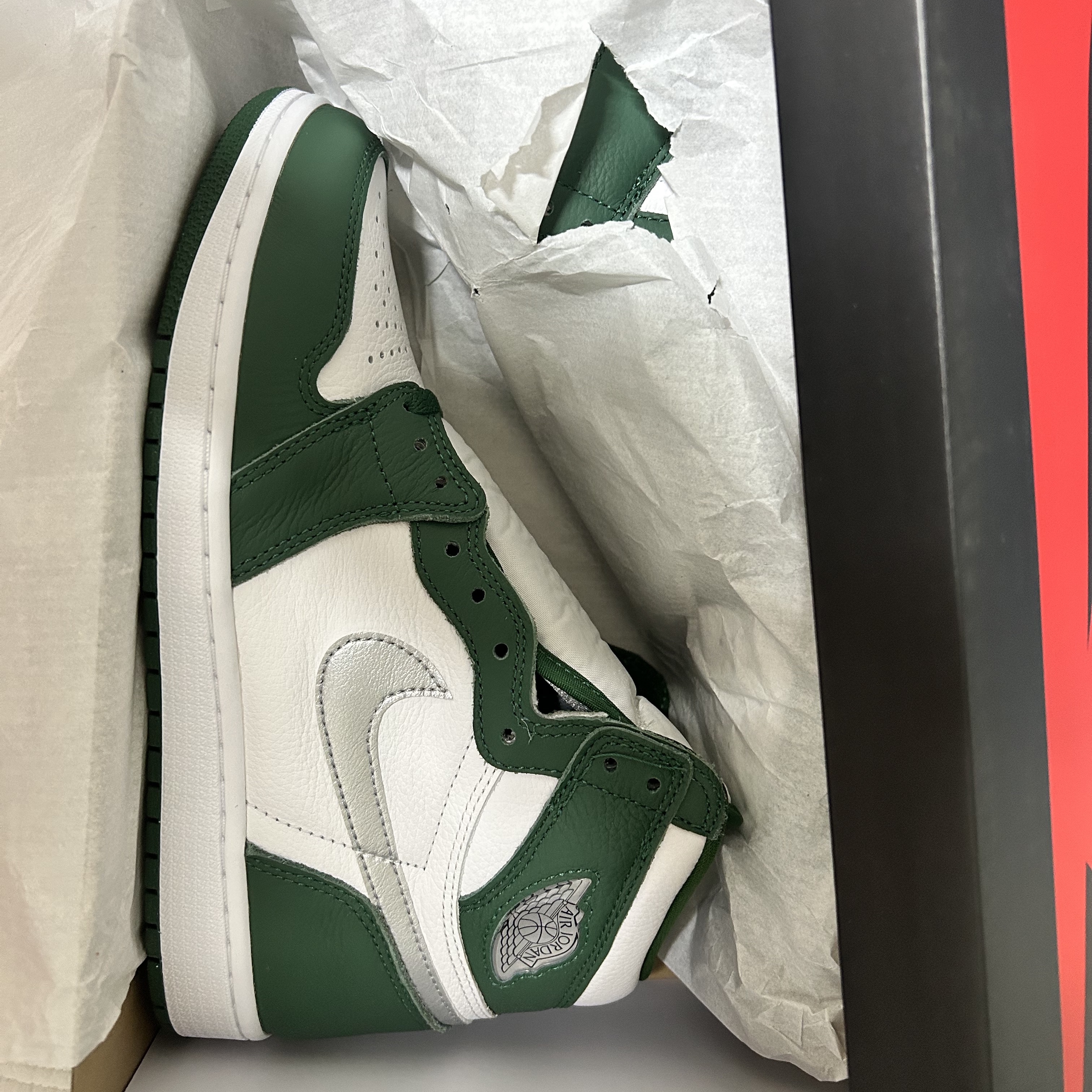 Jordan 1 Retro High OG Gorge Green 착용 스타일