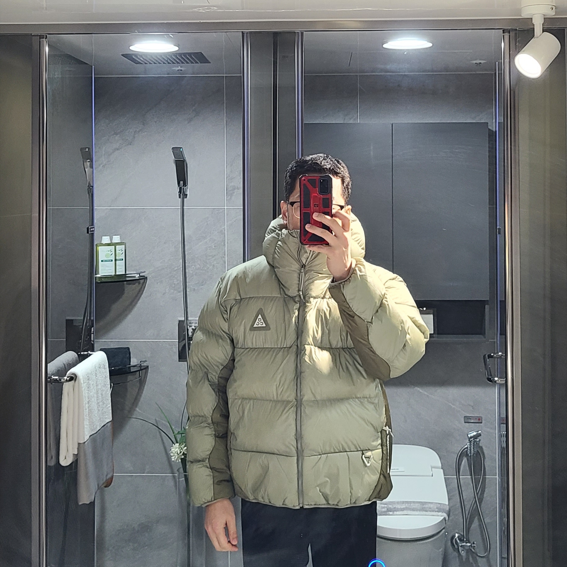 Nike ACG Therma-Fit ADV Lunar Lake Puffer Jacket Light Army - Asia 착용 스타일
