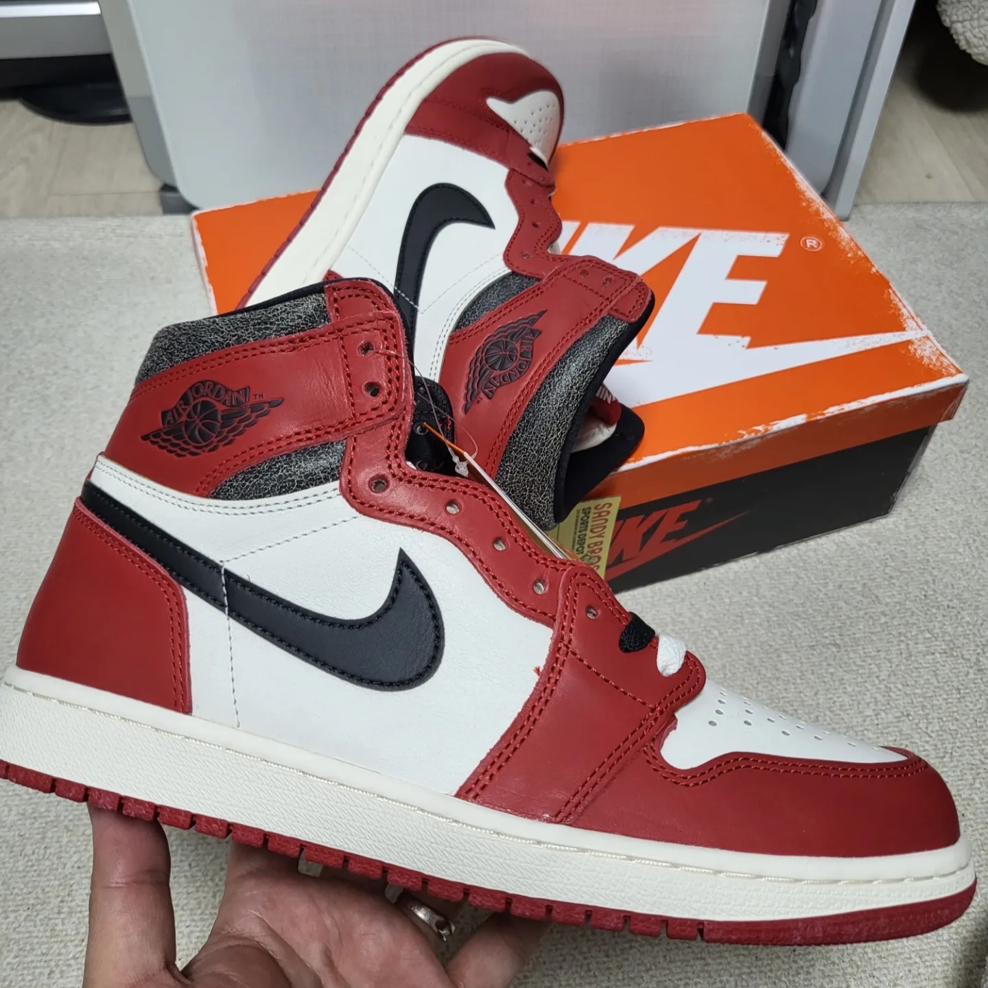 Jordan 1 Retro High OG Chicago 2022 착용 스타일 - 1