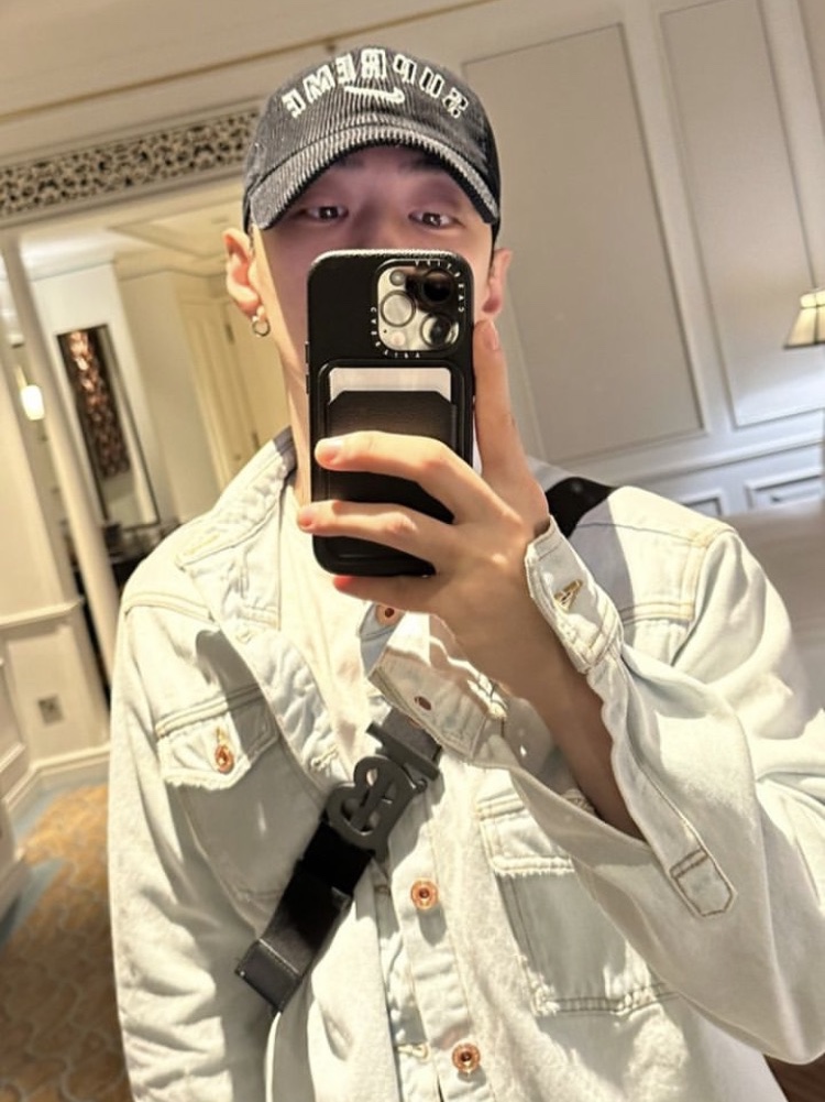 Supreme x Nike Arc Corduroy 6-Panel Black - 22SS 착용 스타일