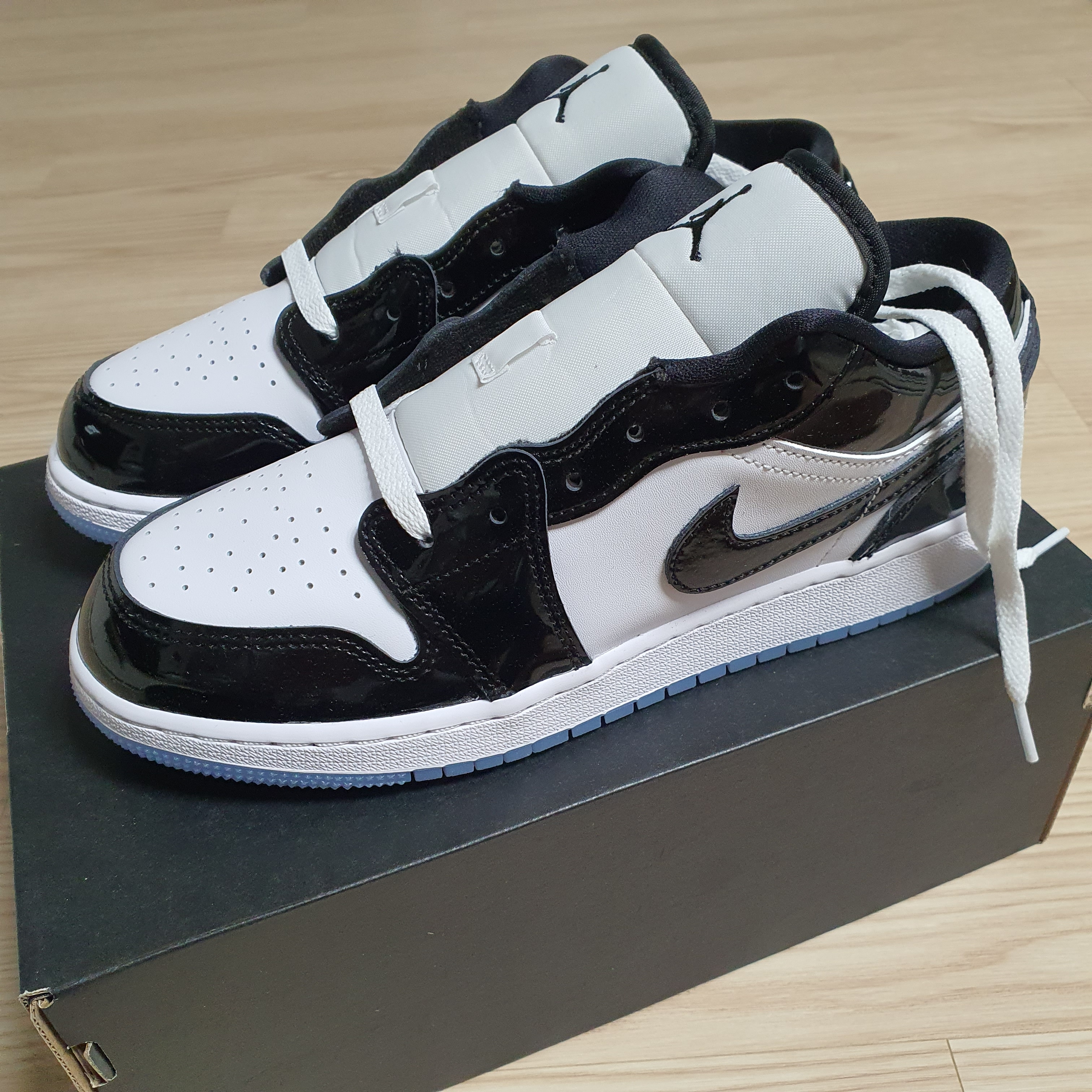 Jordan 1 Low SE Concord, (GS) Jordan 1 Low SE Concord 착용 스타일 - 1