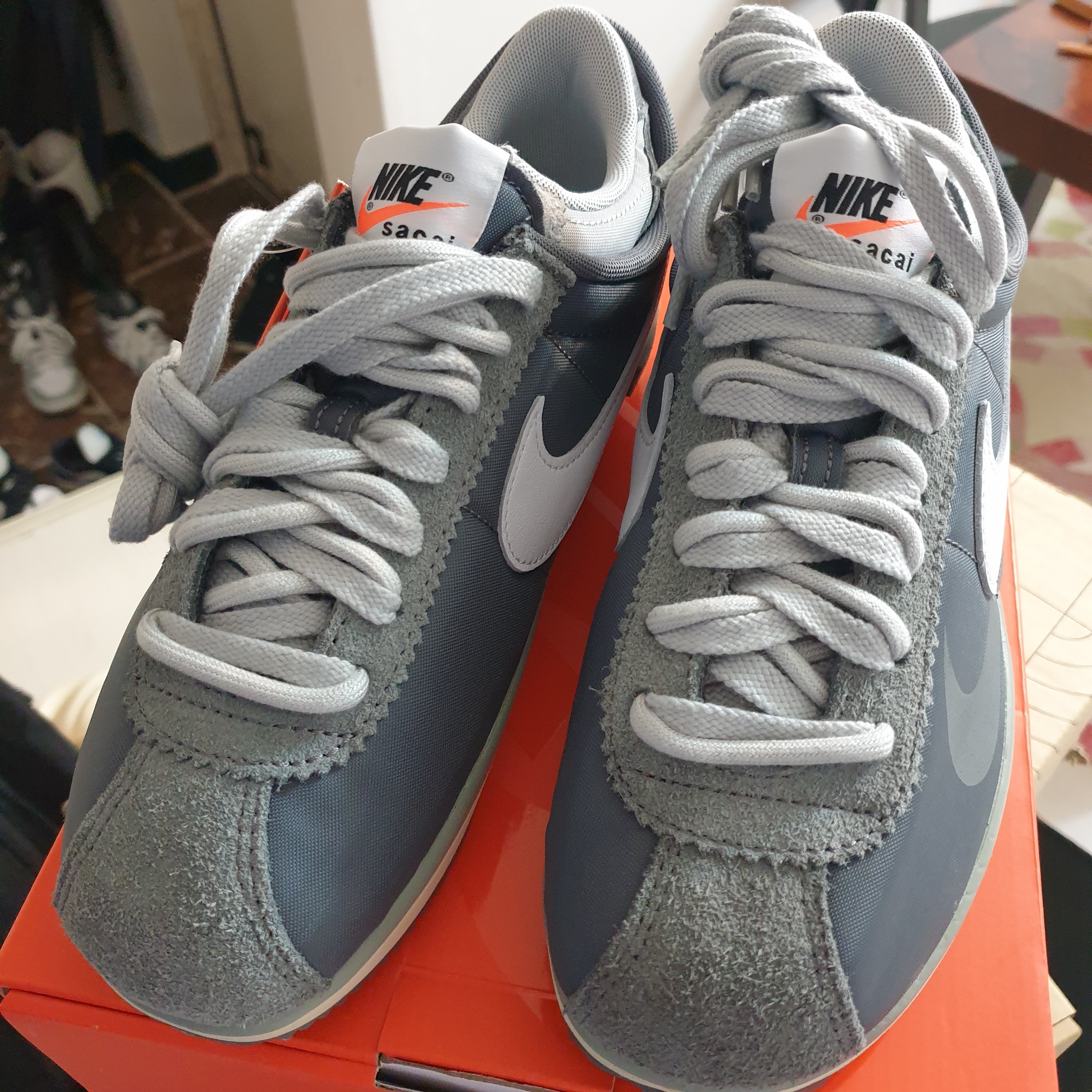 Nike x Sacai Zoom Cortez SP Iron Grey 착용 스타일 - 1