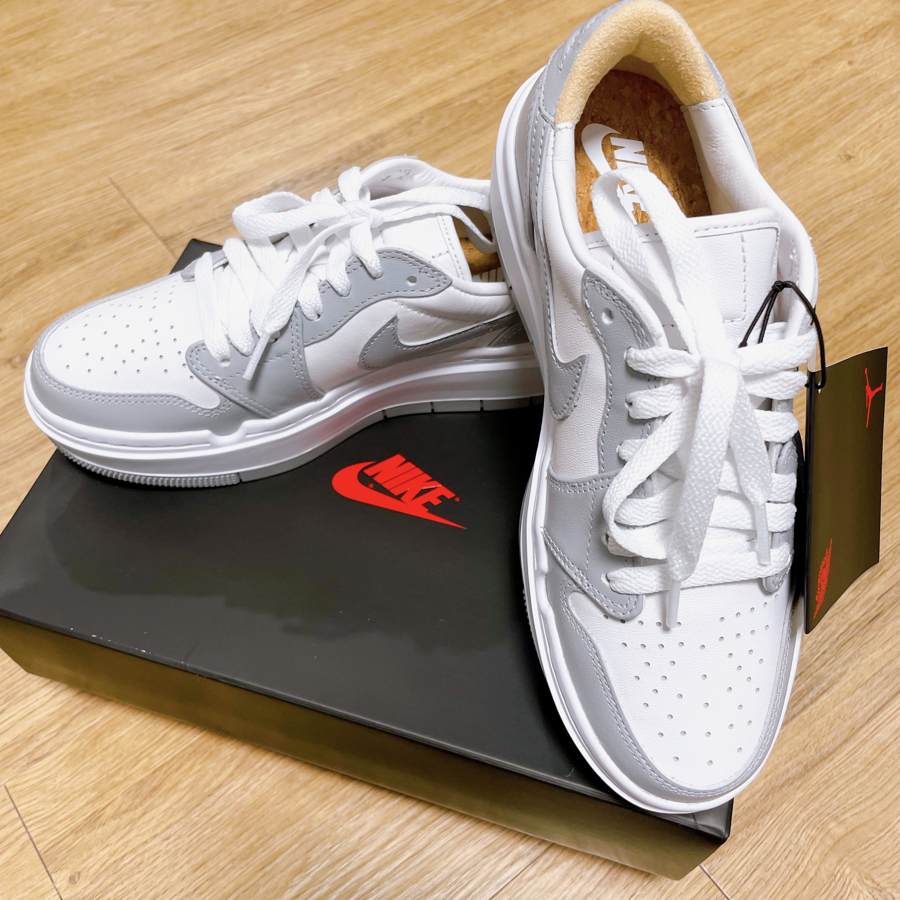 (W) Jordan 1 Elevate Low White and Wolf Grey 착용 스타일