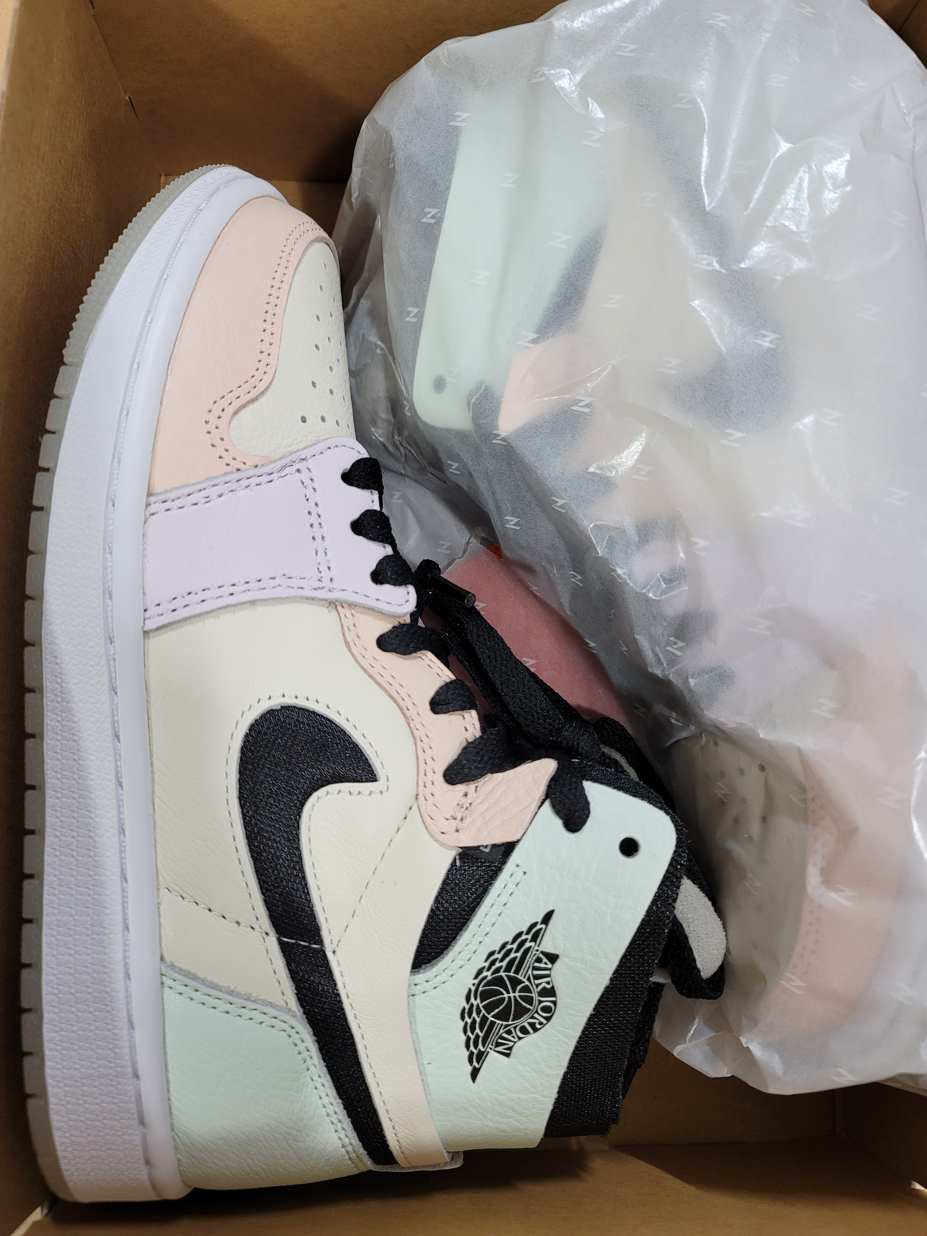(W) Jordan 1 Zoom Air CMFT Pale Ivory 착용 스타일