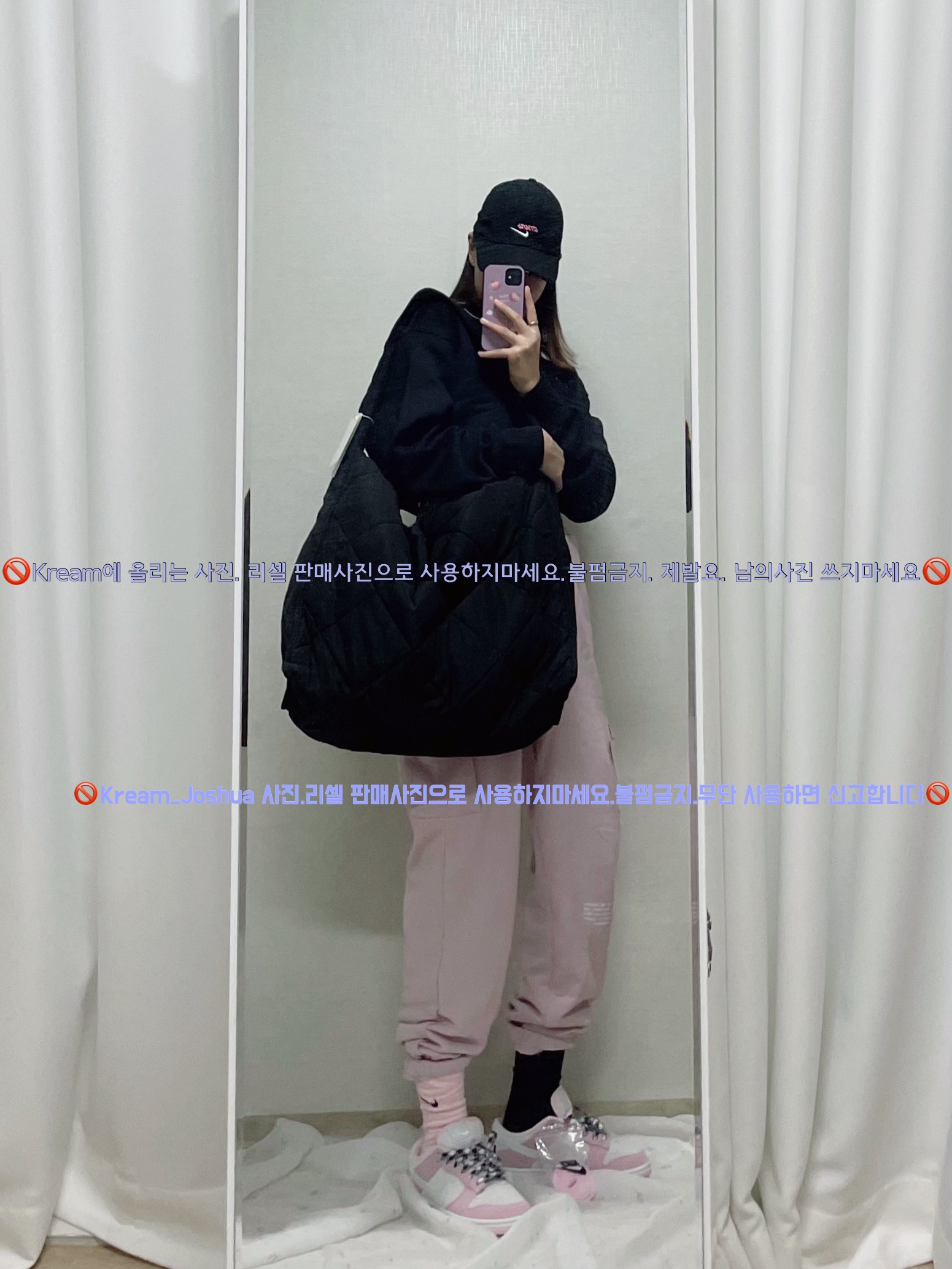 COS Diamond Quilted Oversized Shoulder Bag Black 착용 스타일 - 2