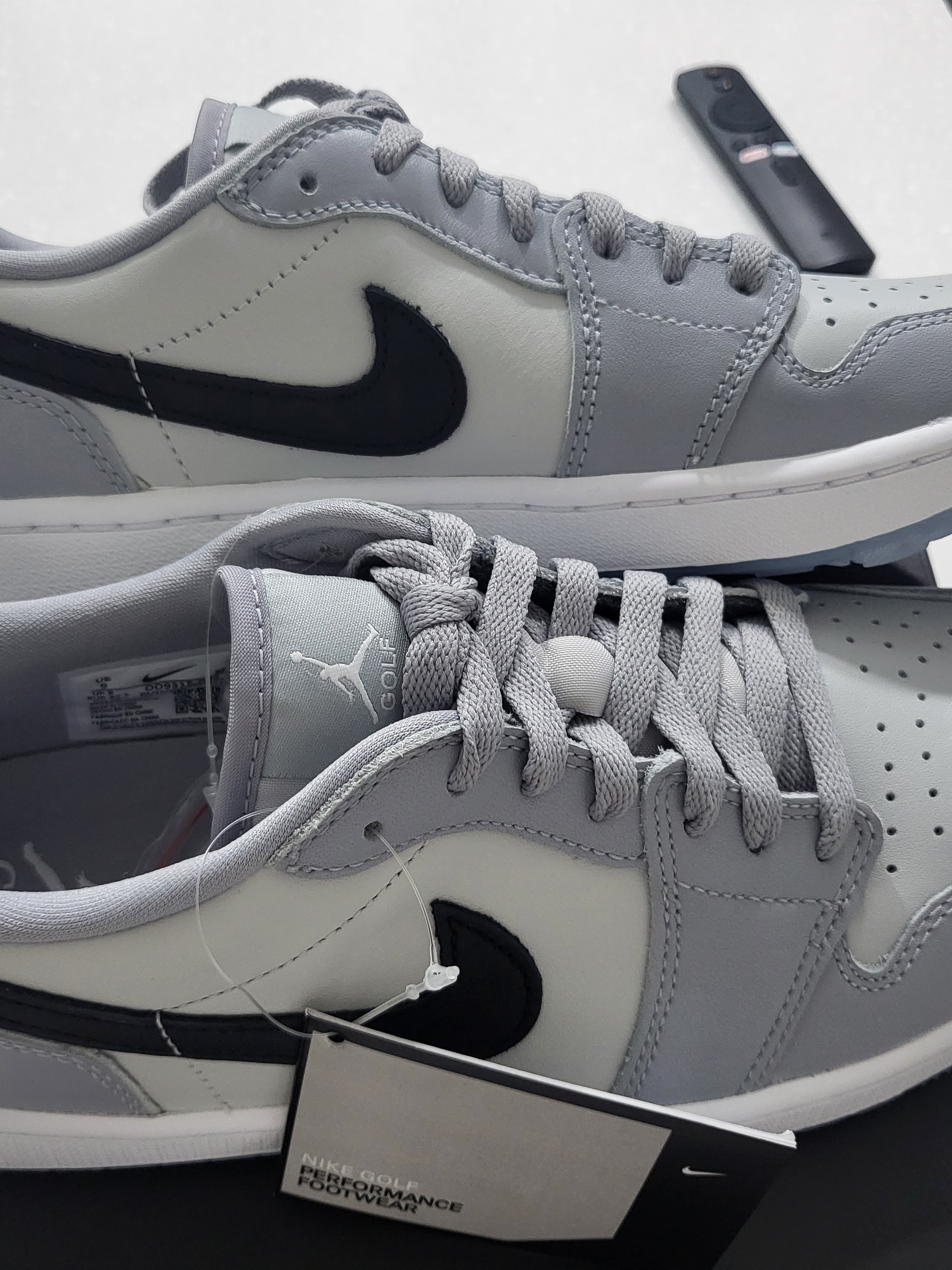 Jordan 1 Low Golf Wolf Grey 착용 스타일 - 4