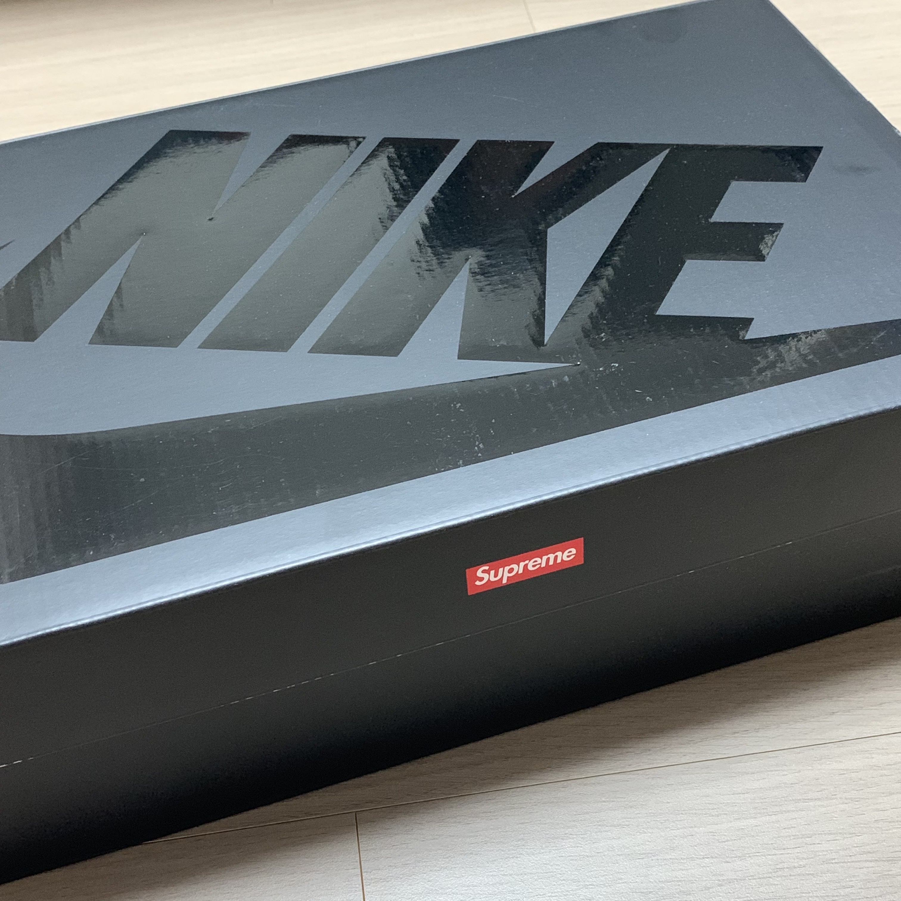 Nike x Supreme Air Force 1 Low White 착용 스타일 - 2