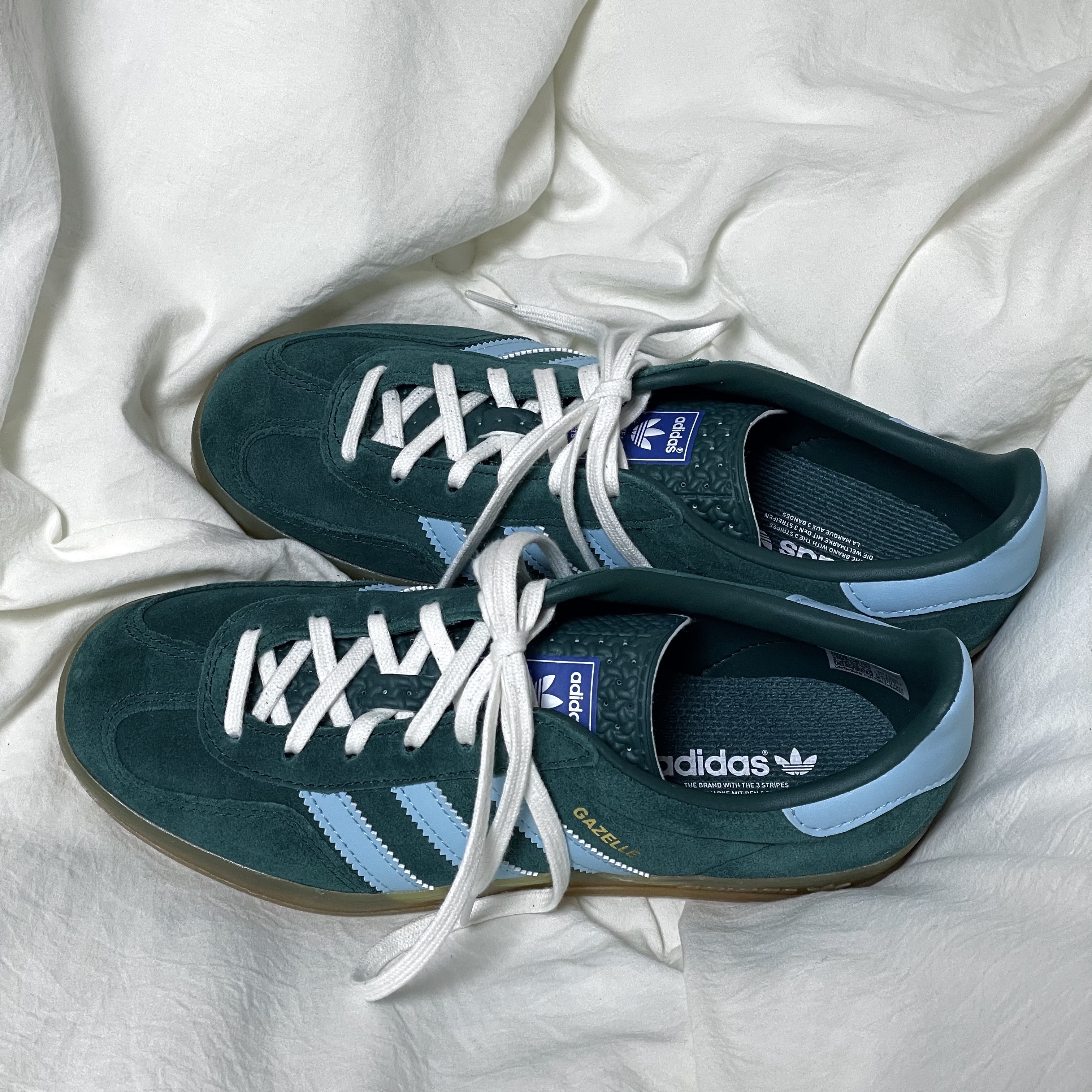 Adidas Gazelle Indoor Collegiate Green Hazy Sky 착용 스타일 - 1
