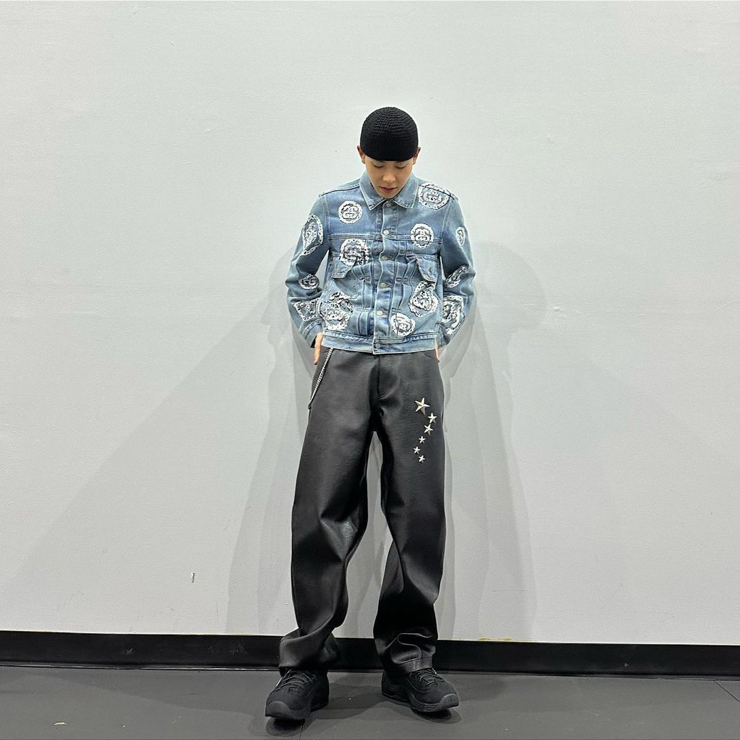 Stussy x Denim Tears Type 2 Jacket Light Indigo, Nike x Stussy Air Penny II Black 착용 스타일 - 2