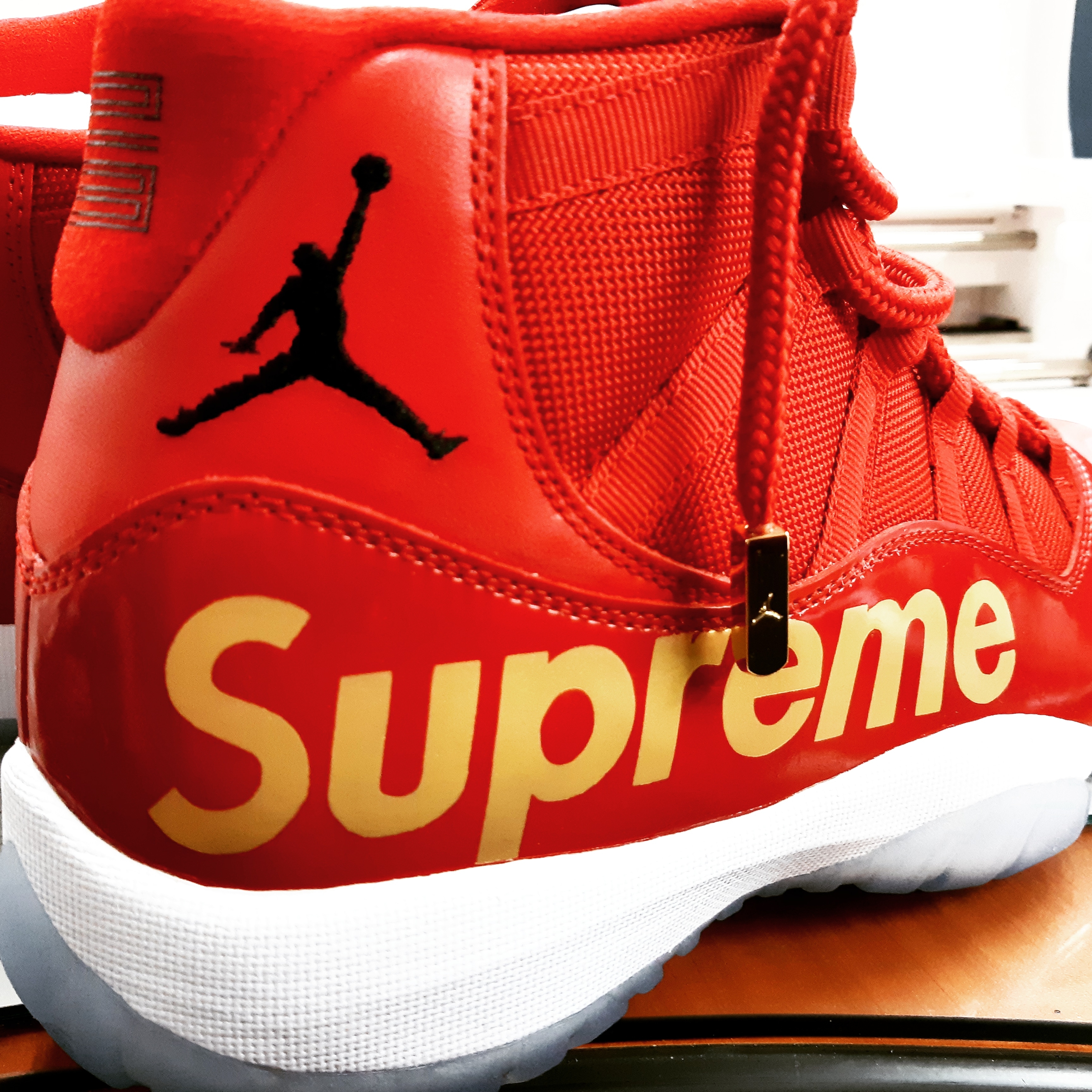 Jordan 11 Retro Win Like 96 Gym Red 착용 스타일