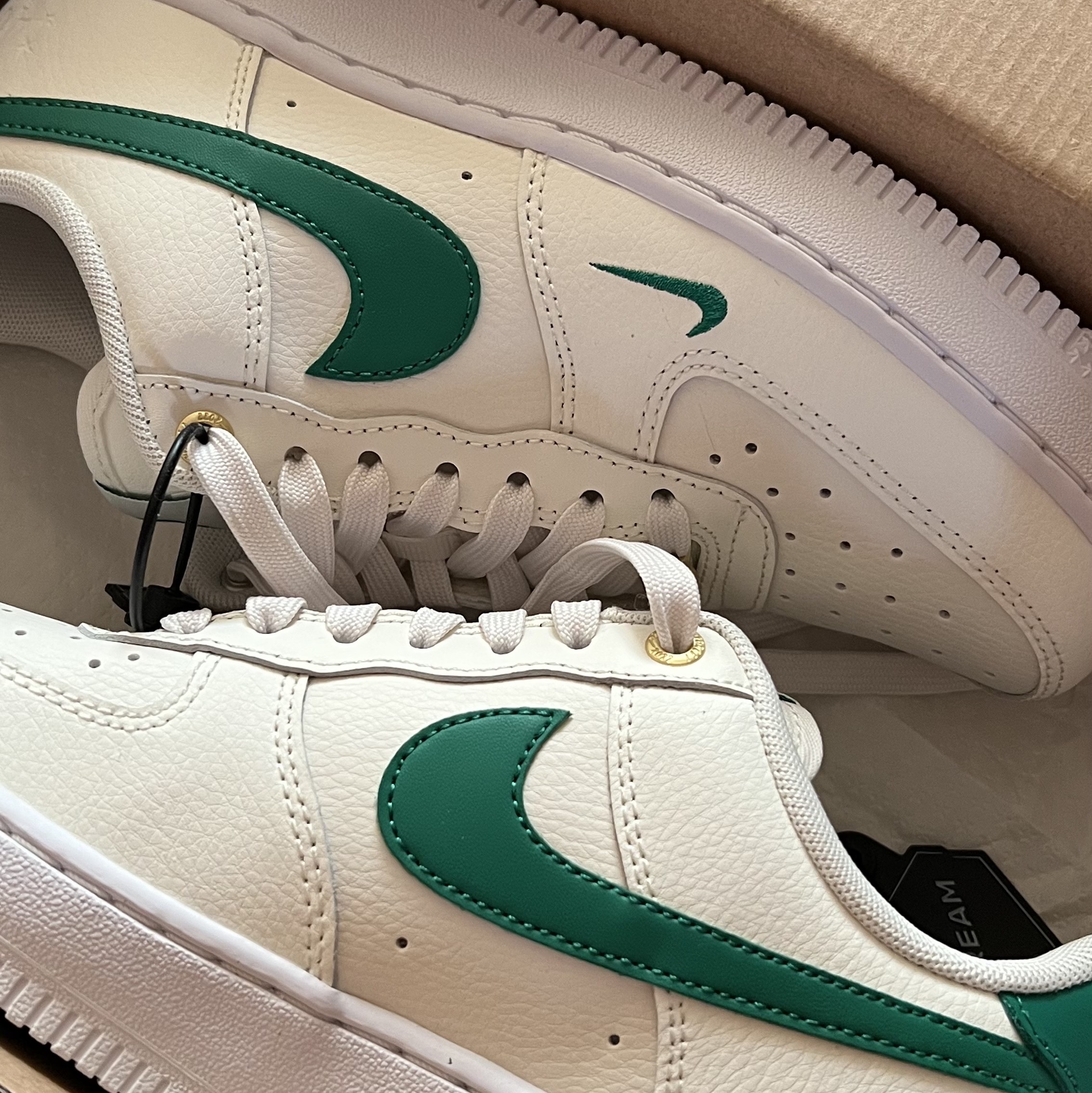 (W) Nike Air Force 1 '07 SE 40th Anniversary Join Forces Sail Malachite 착용 스타일