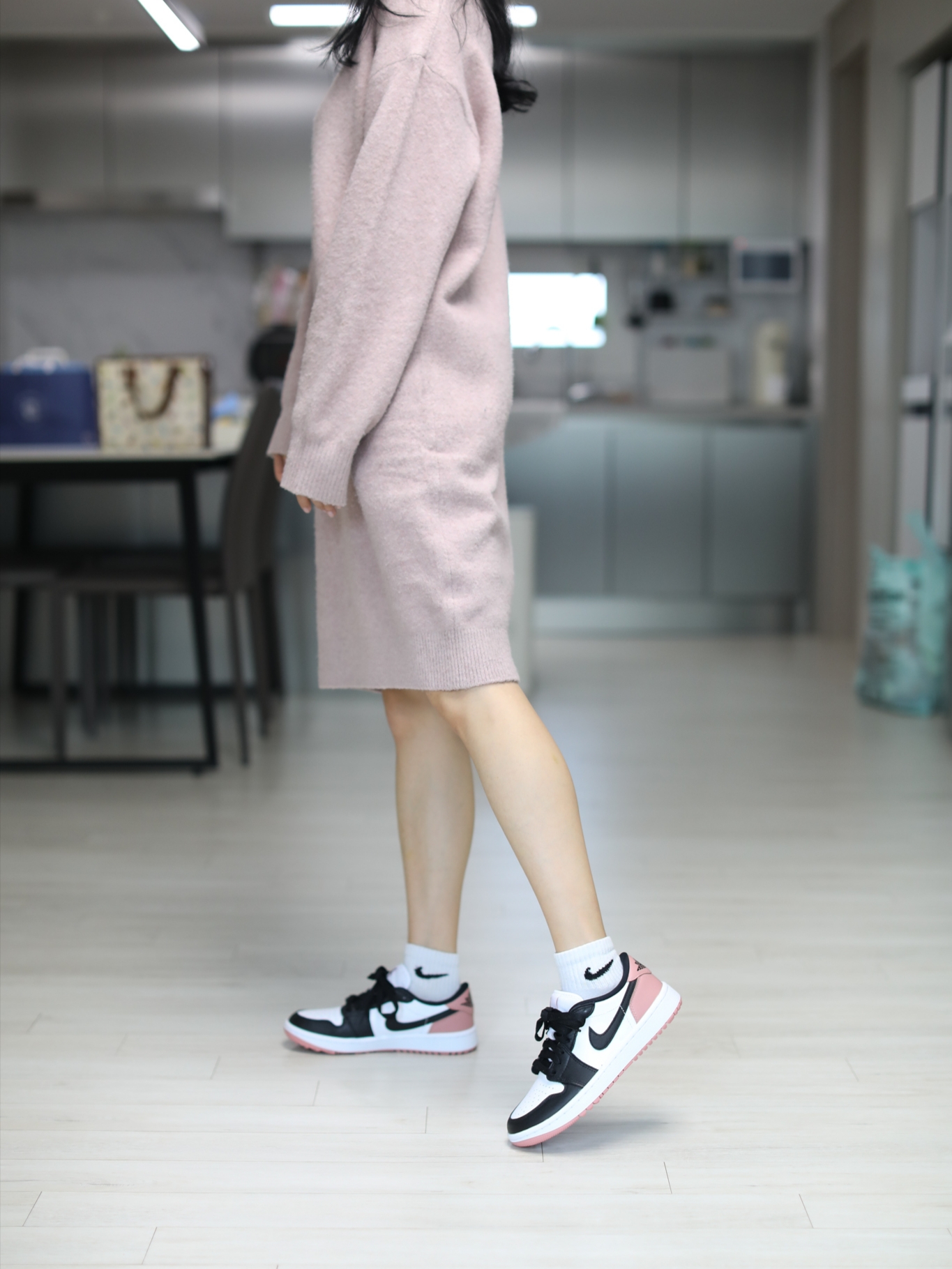 Jordan 1 Low Golf Rust Pink 착용 스타일
