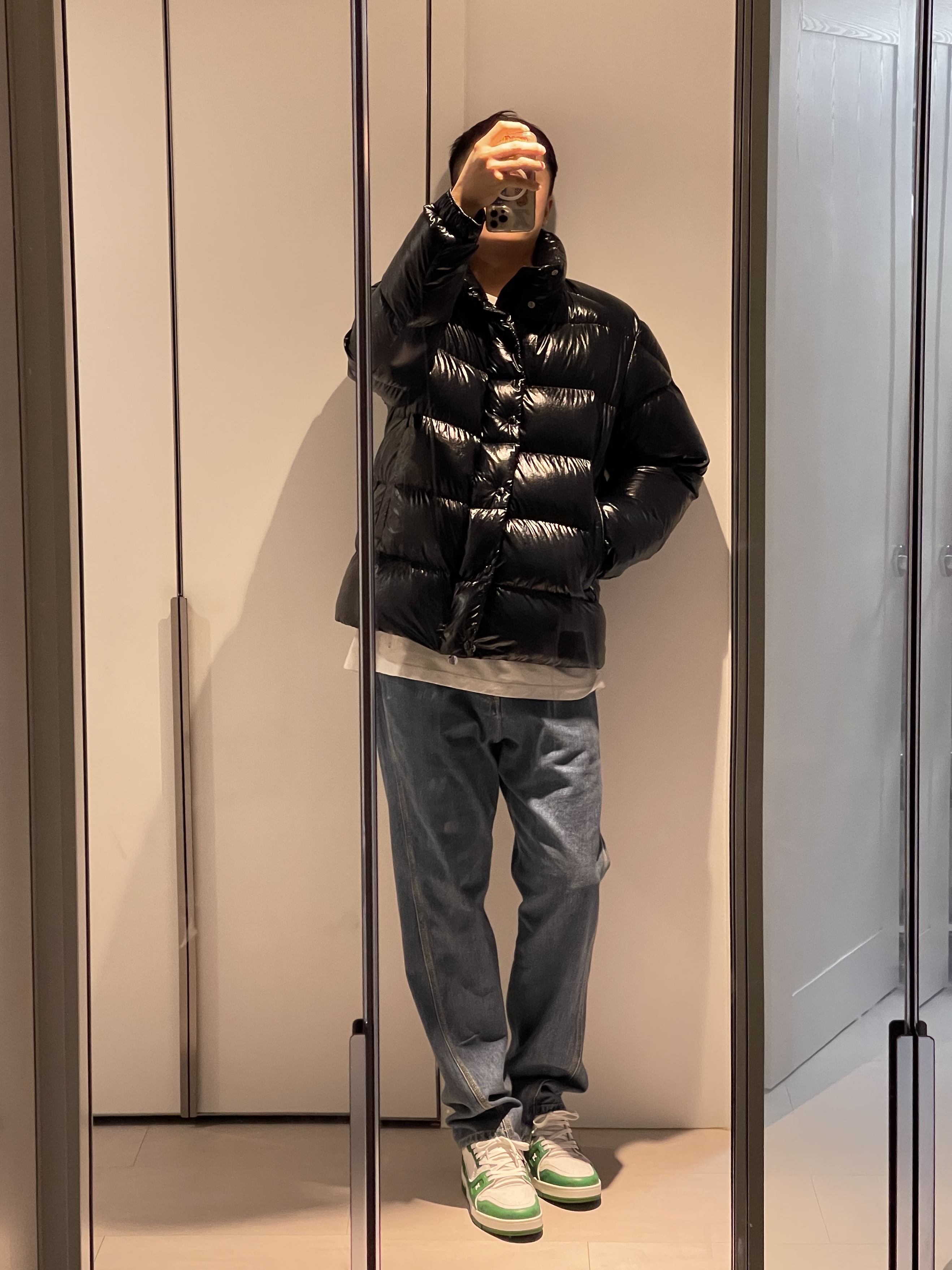 Moncler Maya 70 Short Down Jacket Black - 22FW, Louis Vuitton LV Trainer Sneakers Green 착용 스타일