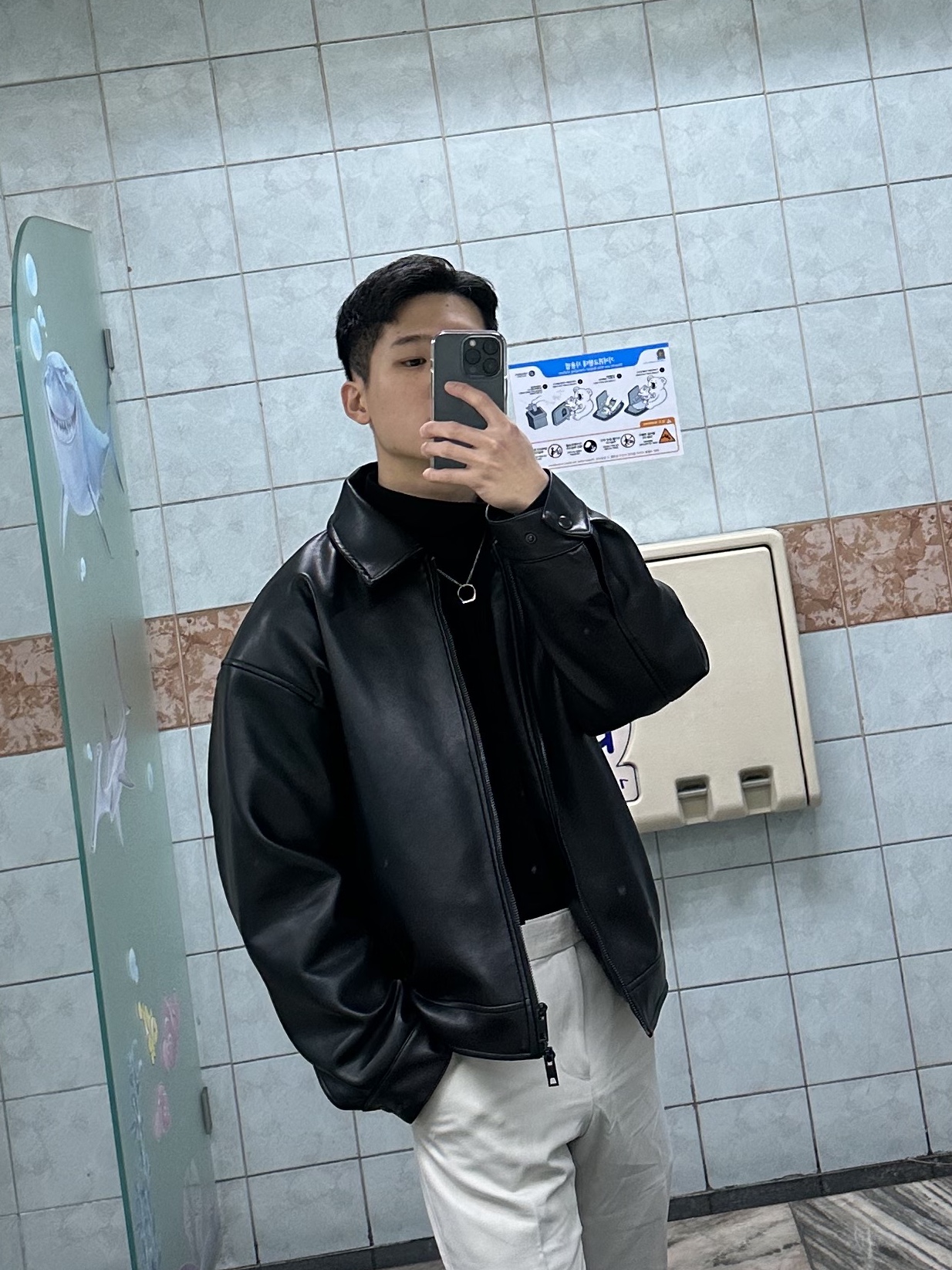 Apple iPhone 14 Pro 256GB Space Black (Korean Ver.) 착용 스타일