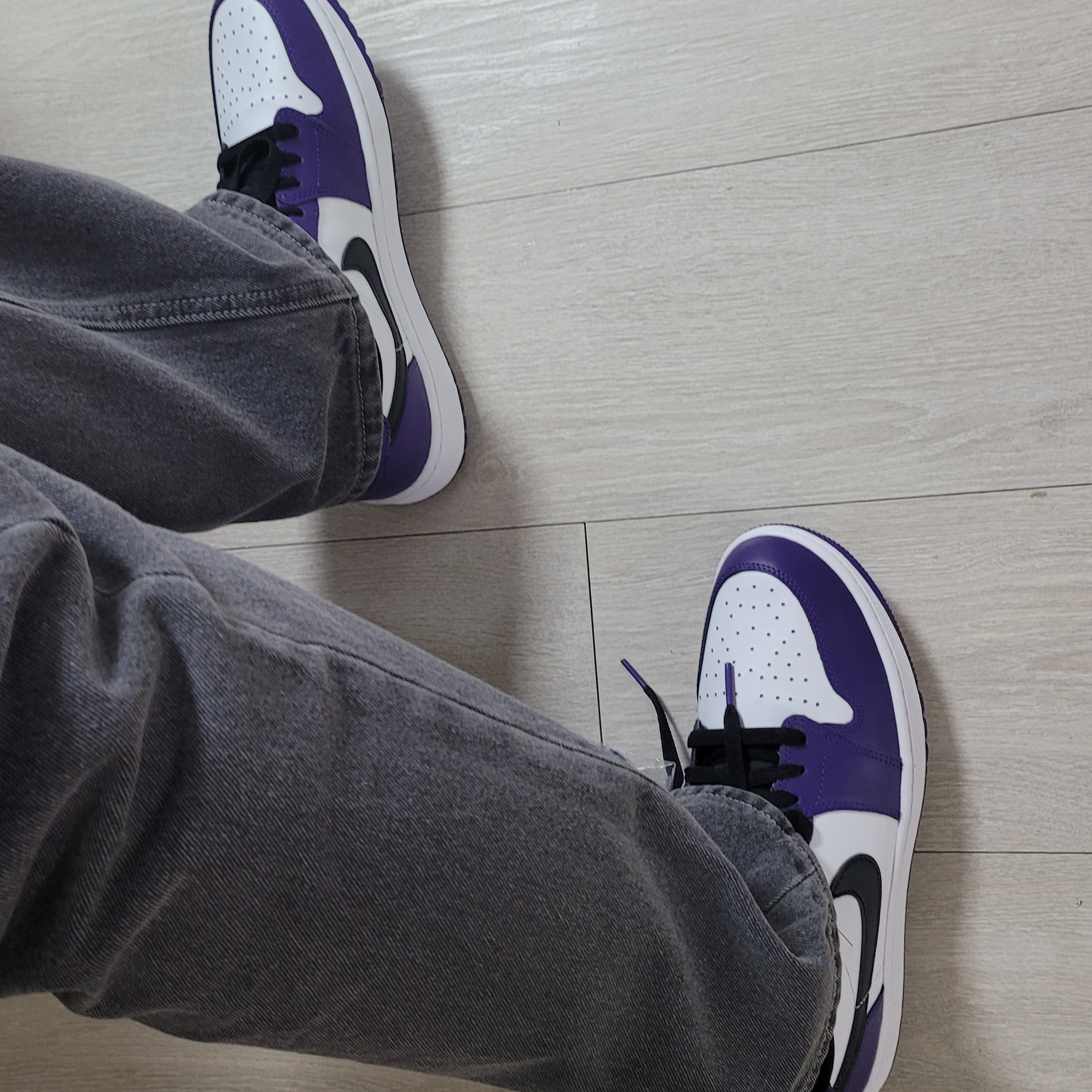 Jordan 1 Low Golf Court Purple 착용 스타일