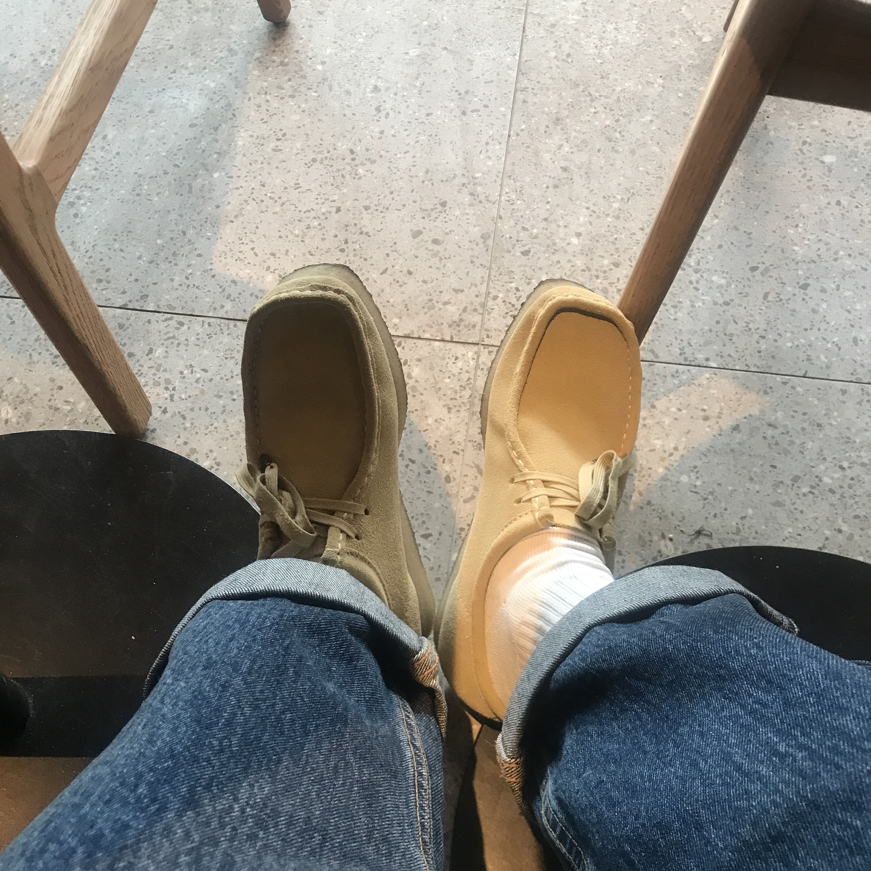 Clarks Wallabee Maple Suede 착용 스타일