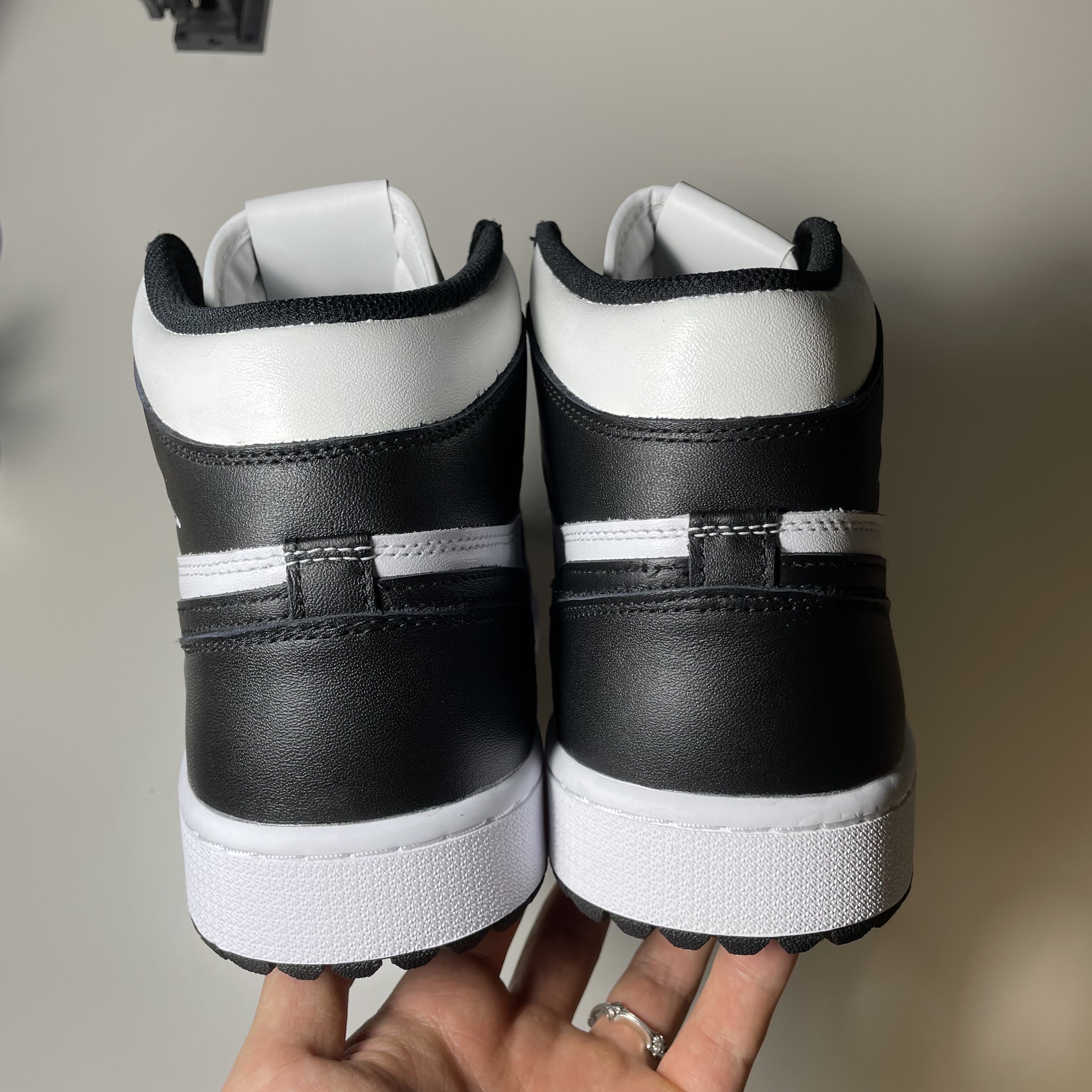 Jordan 1 High Golf White Black 착용 스타일 - 4